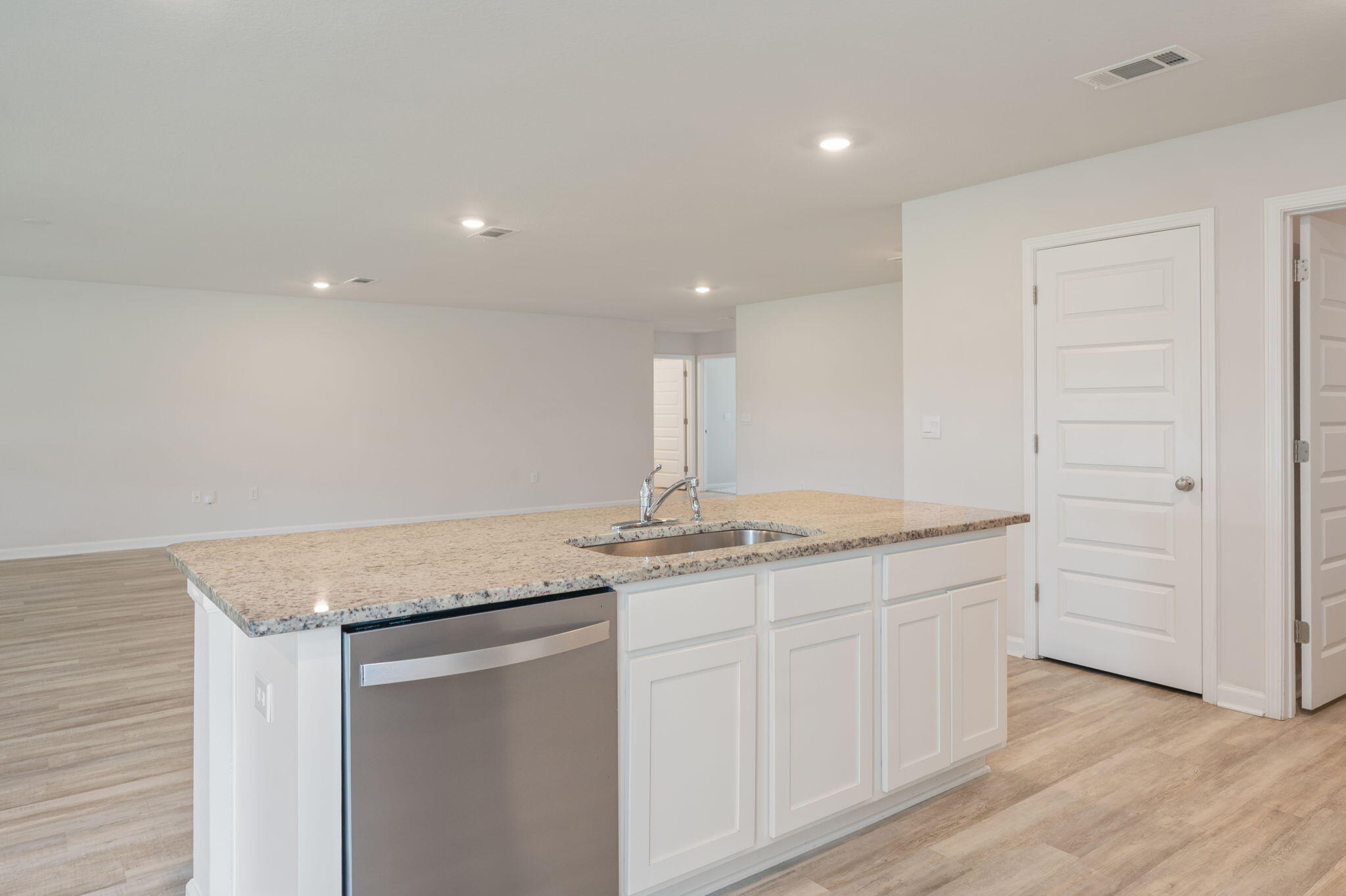 PLANTATION WOODS - Residential Lease