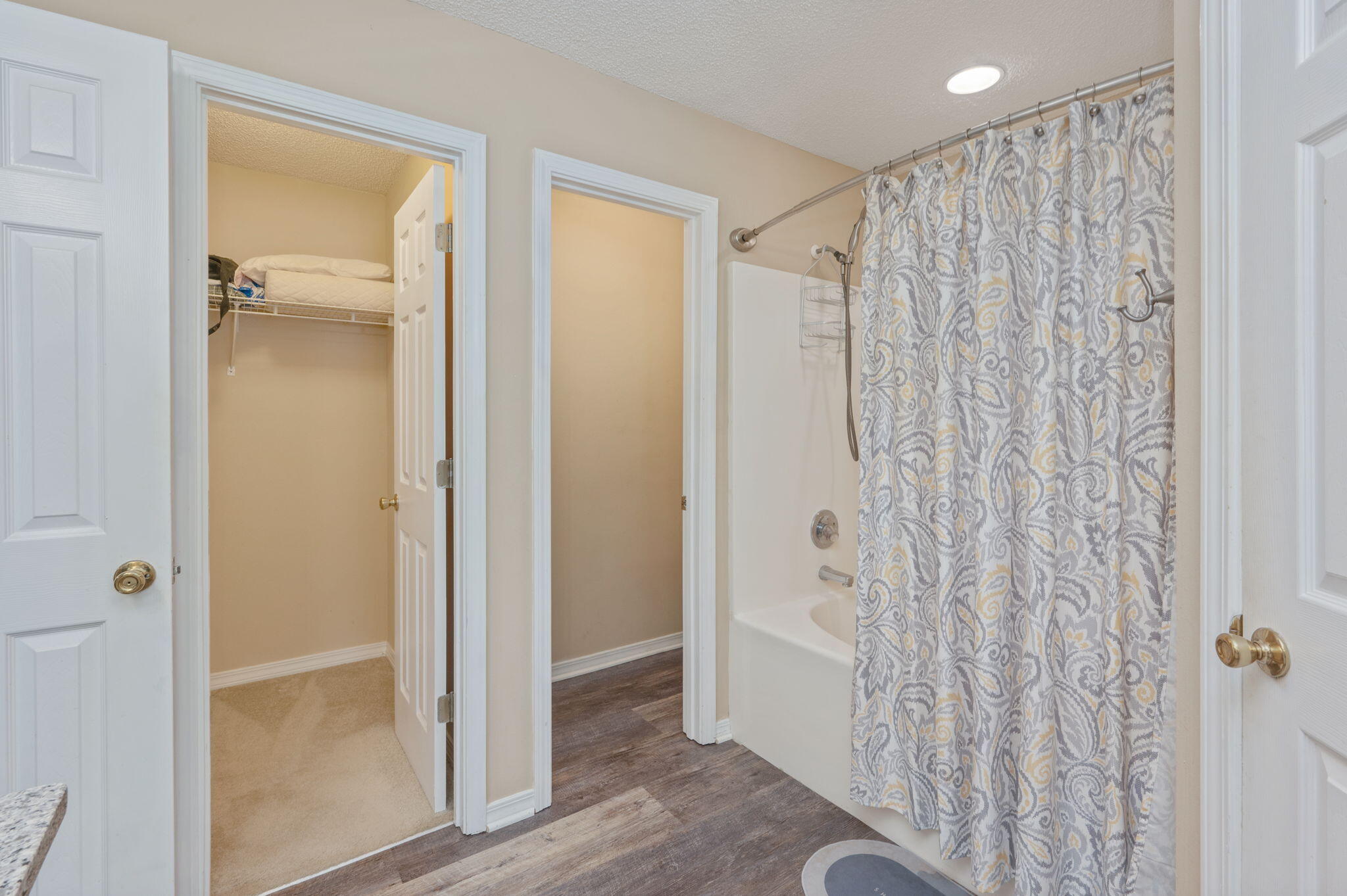 FALCON ESTATES PH 4 - Residential