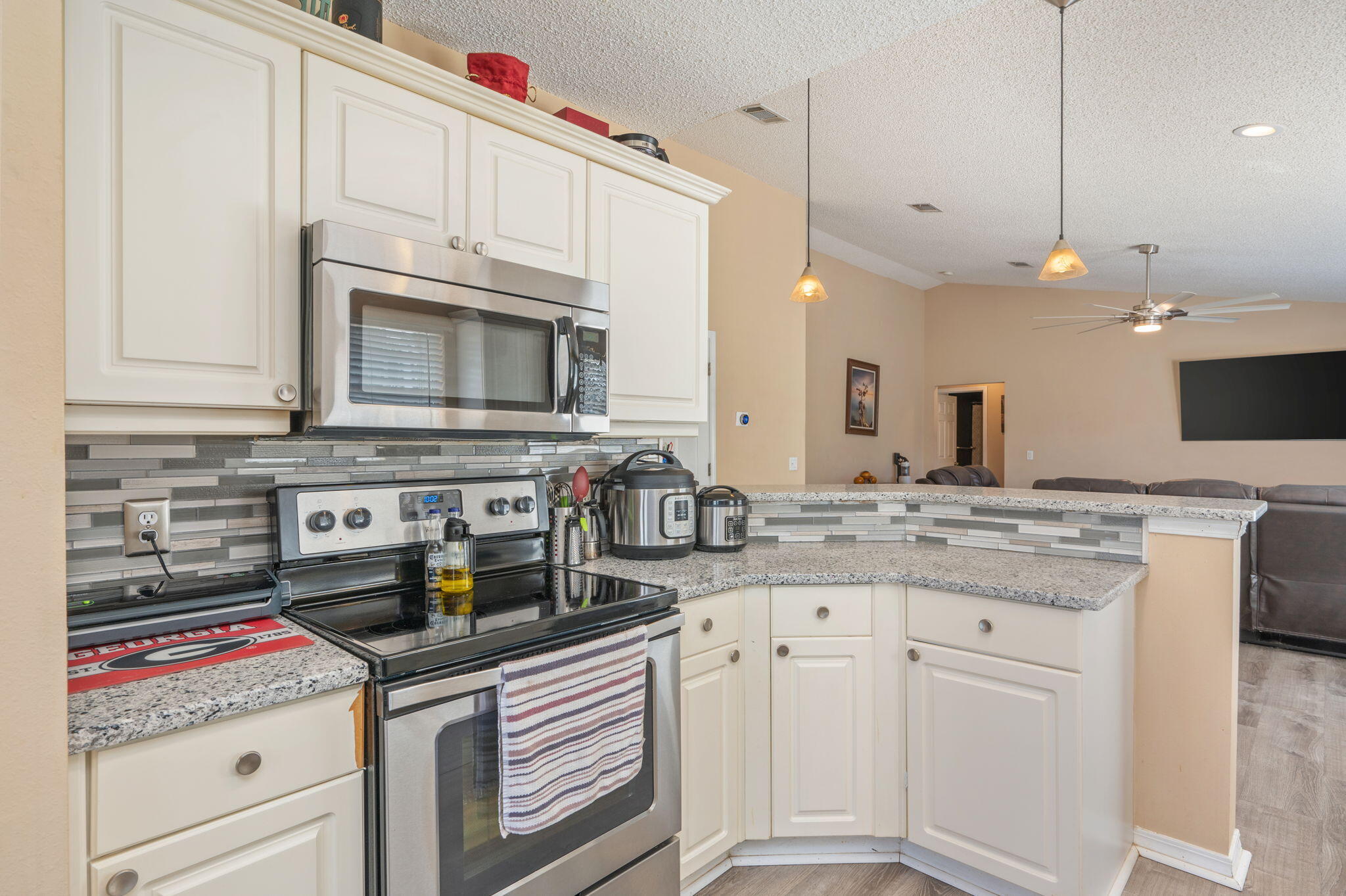 FALCON ESTATES PH 4 - Residential
