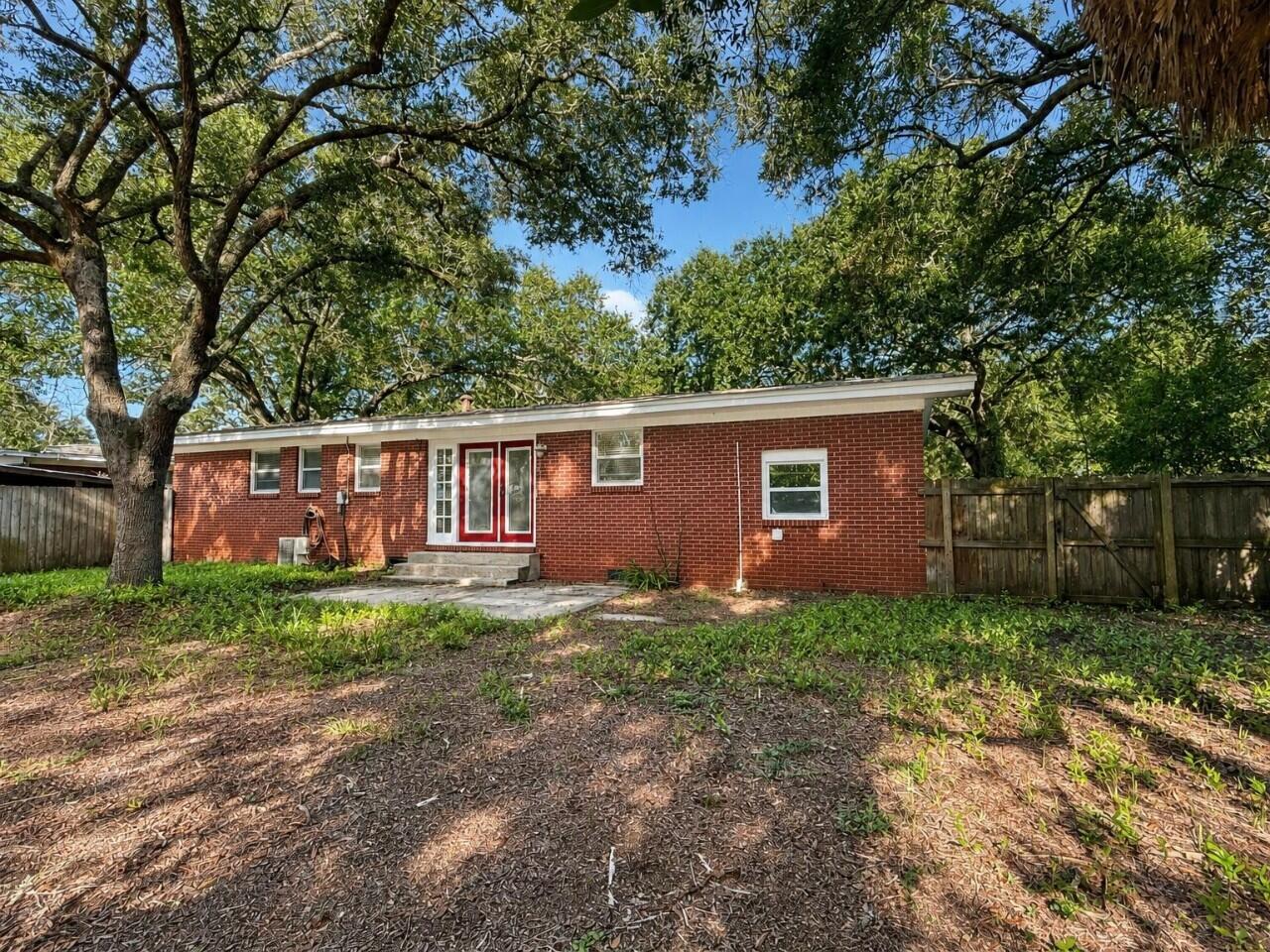 ROSEWOOD HOMES - Residential