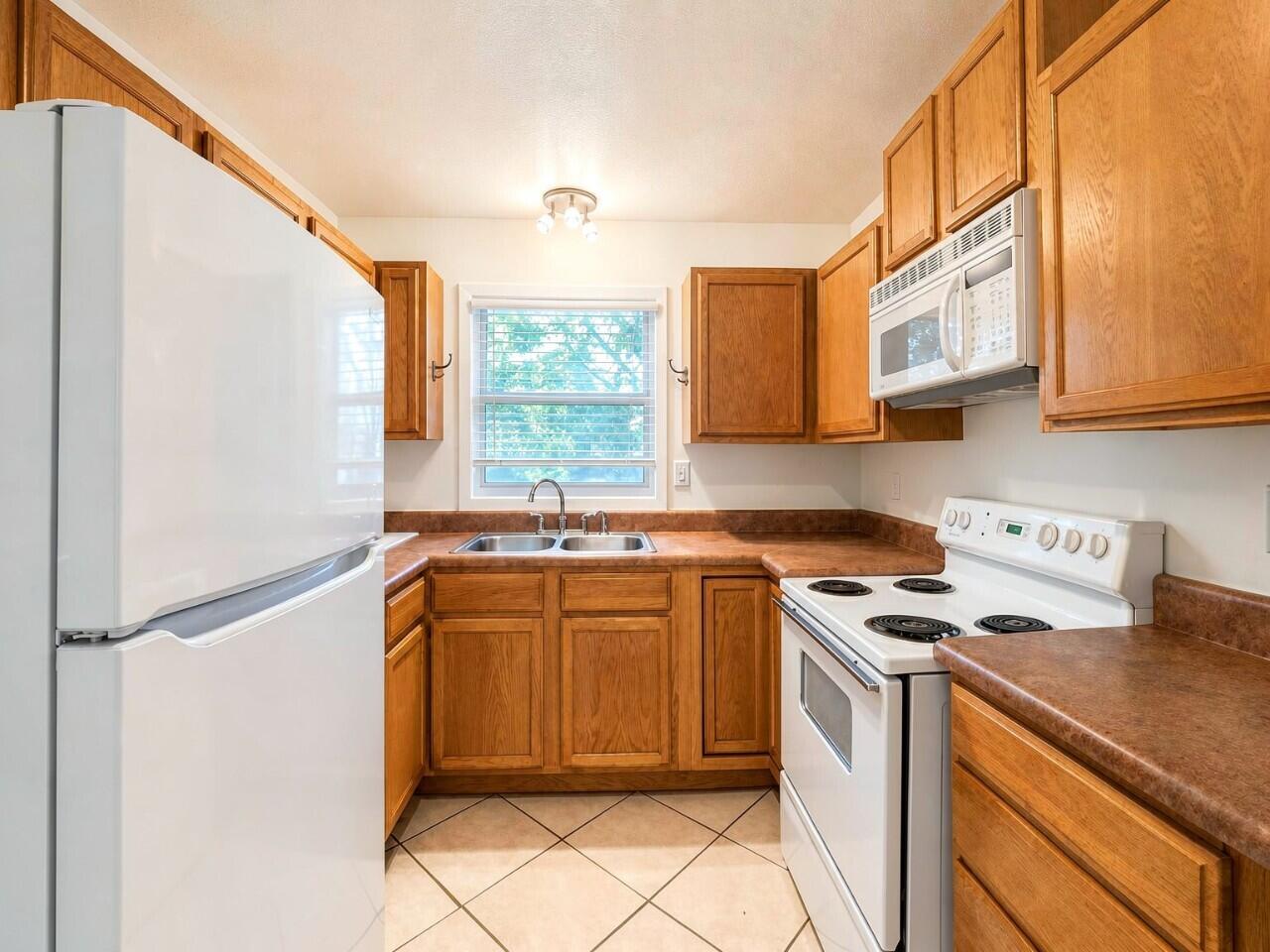 ROSEWOOD HOMES - Residential