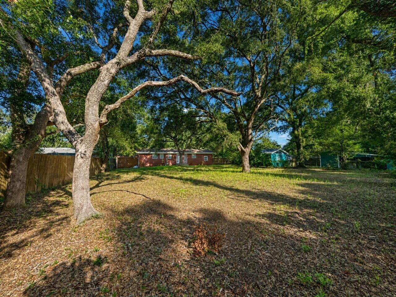 ROSEWOOD HOMES - Residential