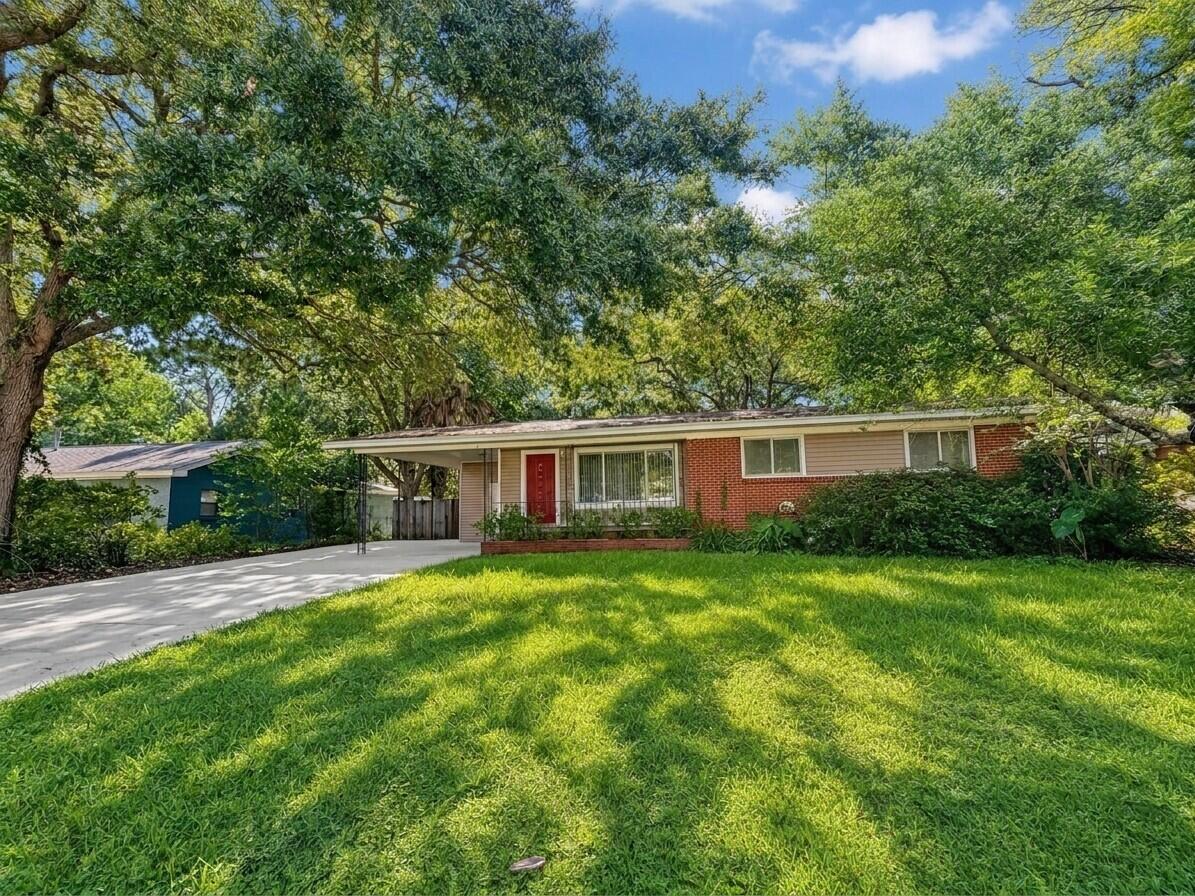 ROSEWOOD HOMES - Residential