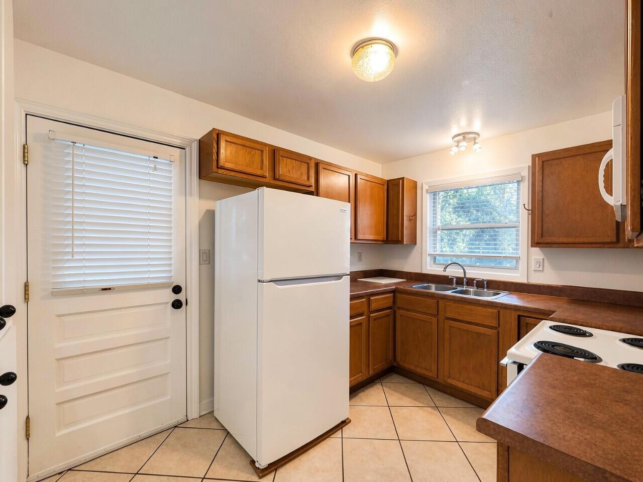 ROSEWOOD HOMES - Residential