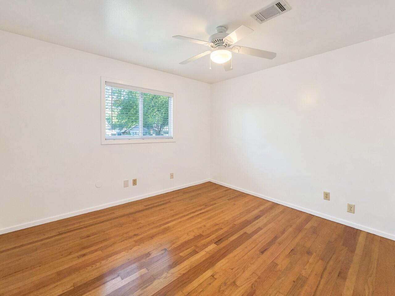 ROSEWOOD HOMES - Residential