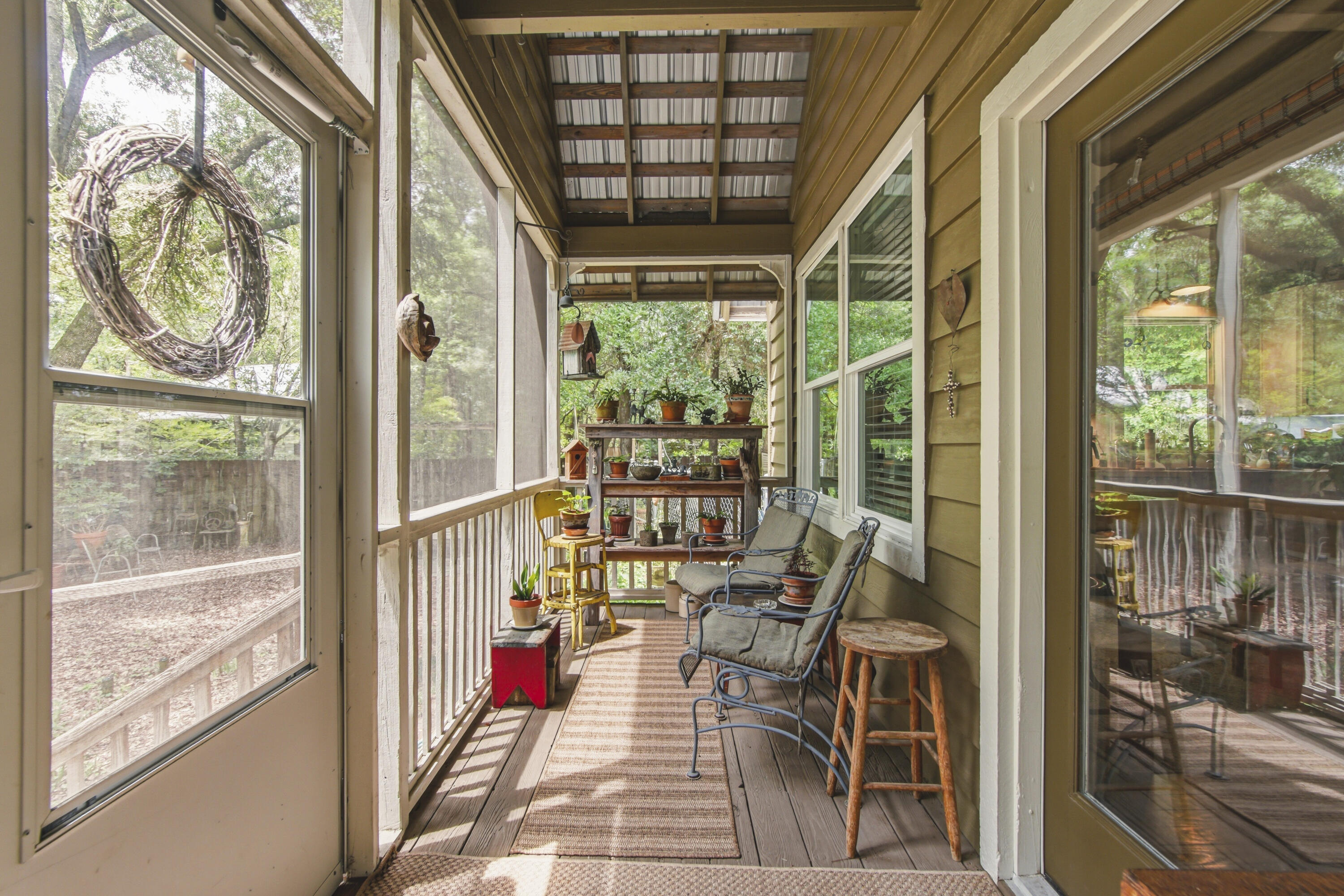 CREEKSIDE - Residential