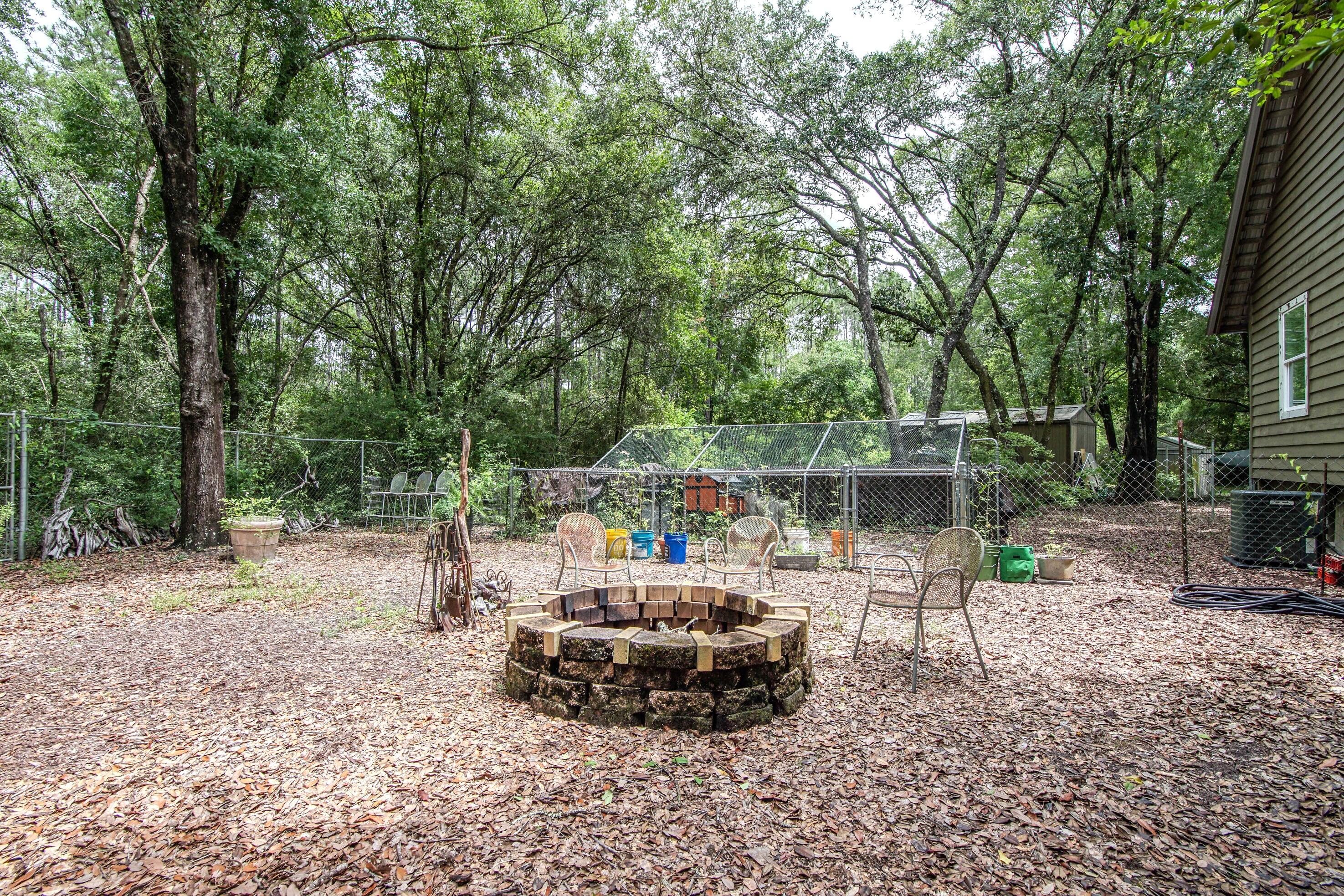 CREEKSIDE - Residential