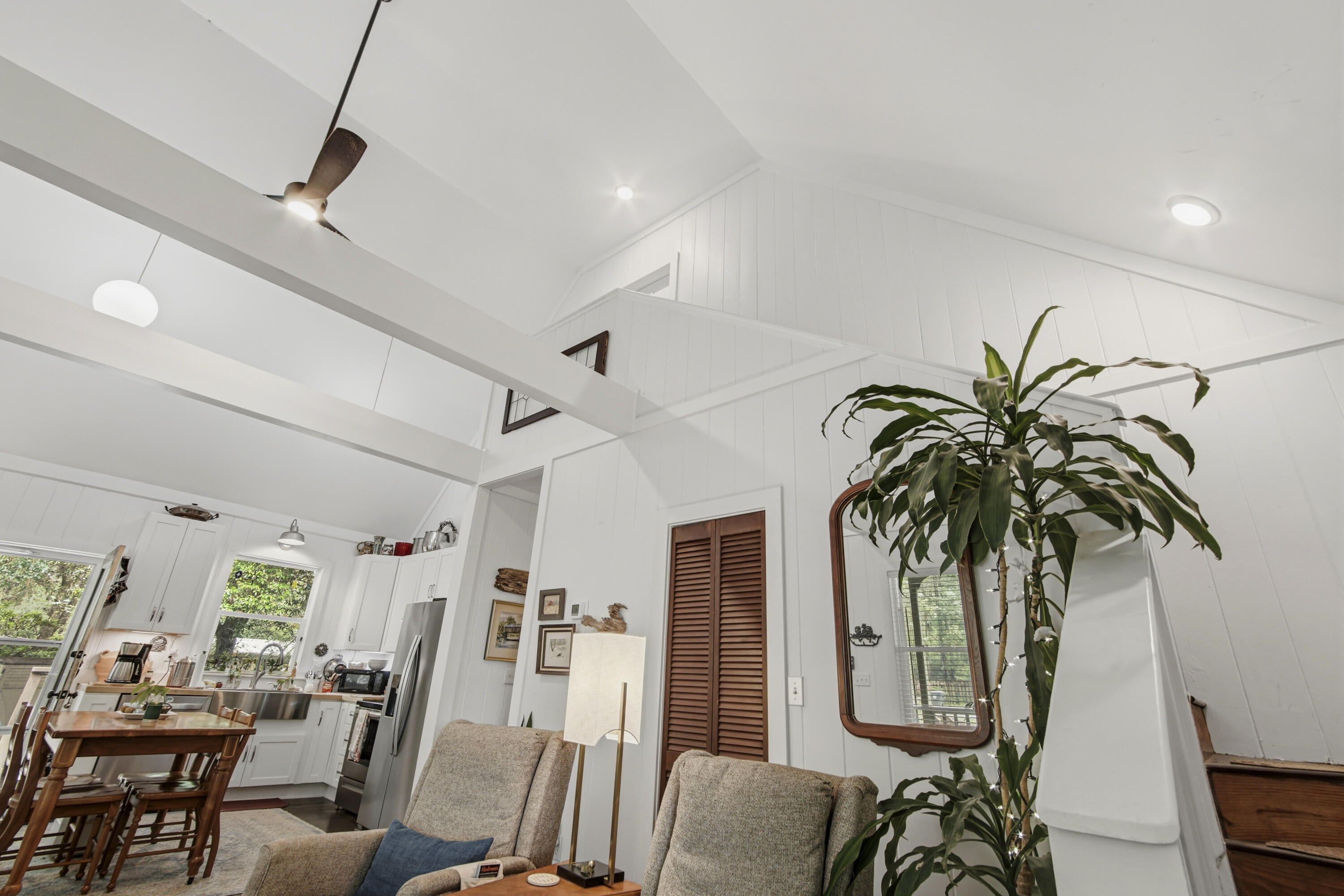 CREEKSIDE - Residential