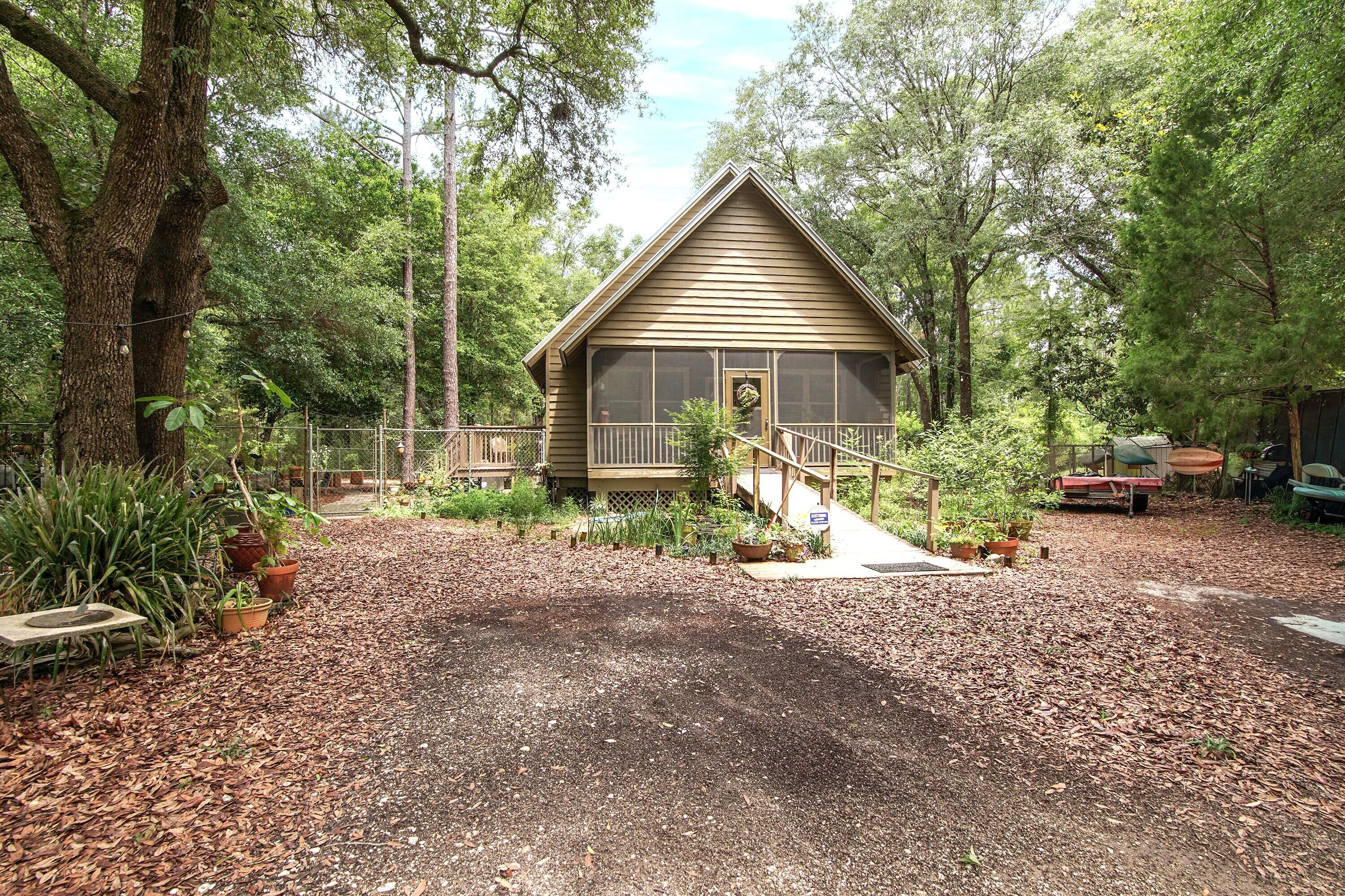 CREEKSIDE - Residential
