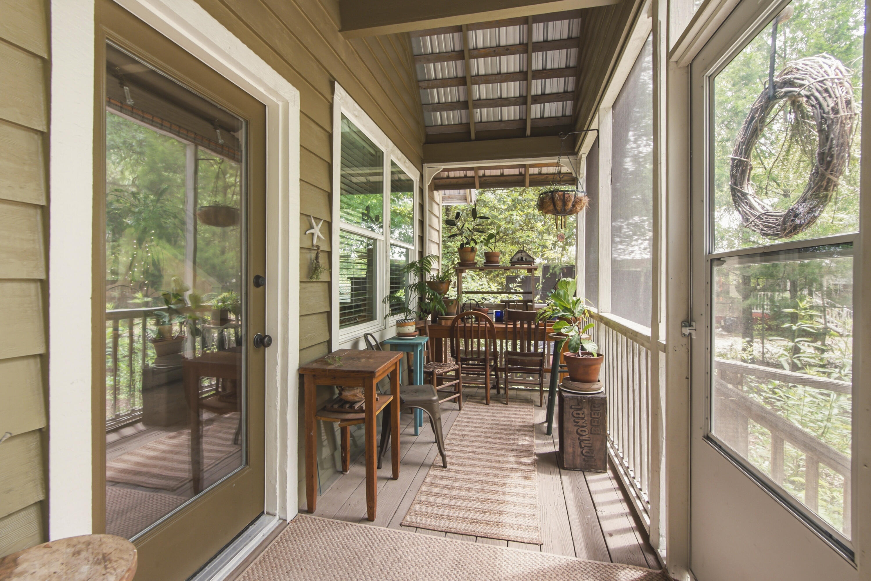CREEKSIDE - Residential