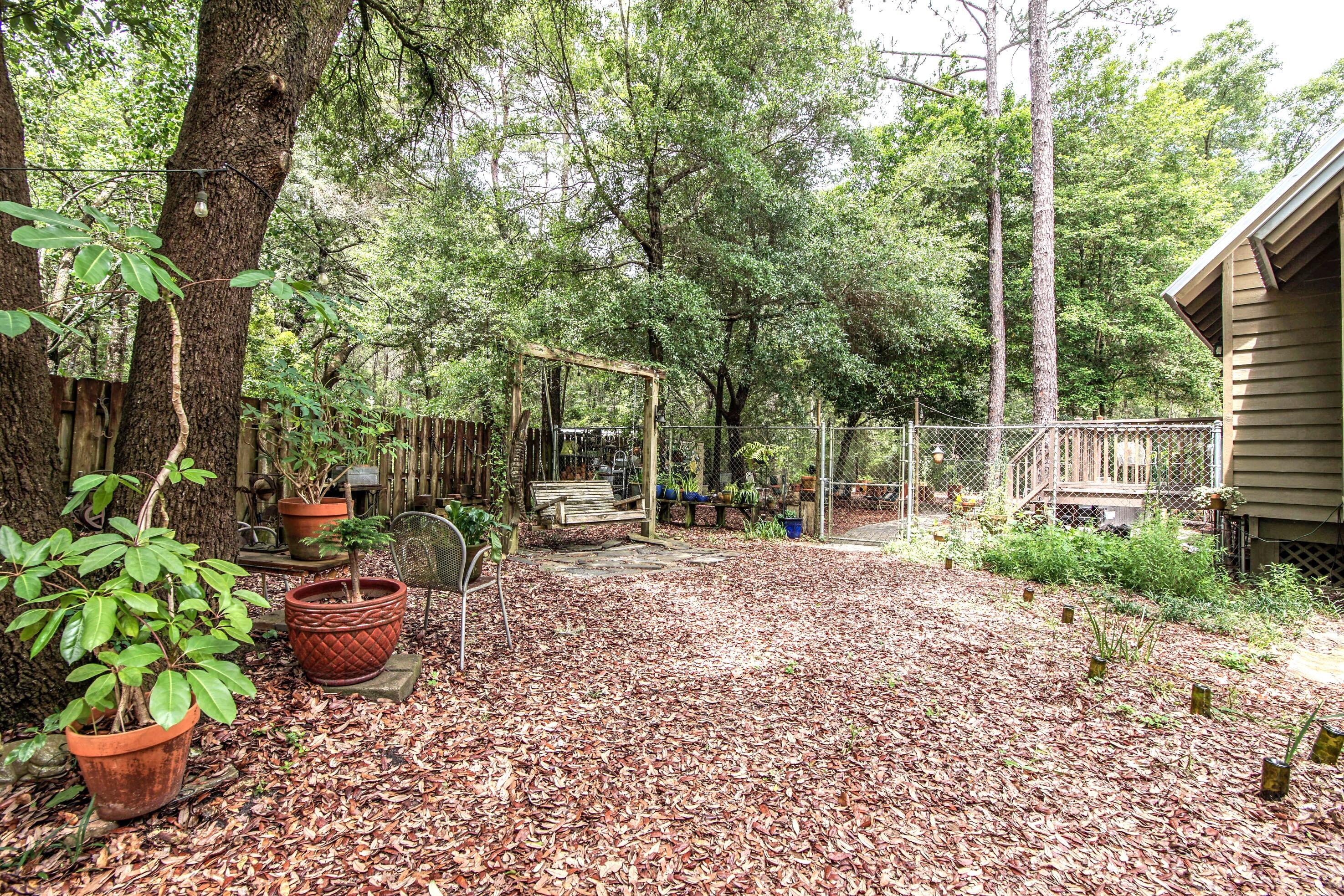 CREEKSIDE - Residential