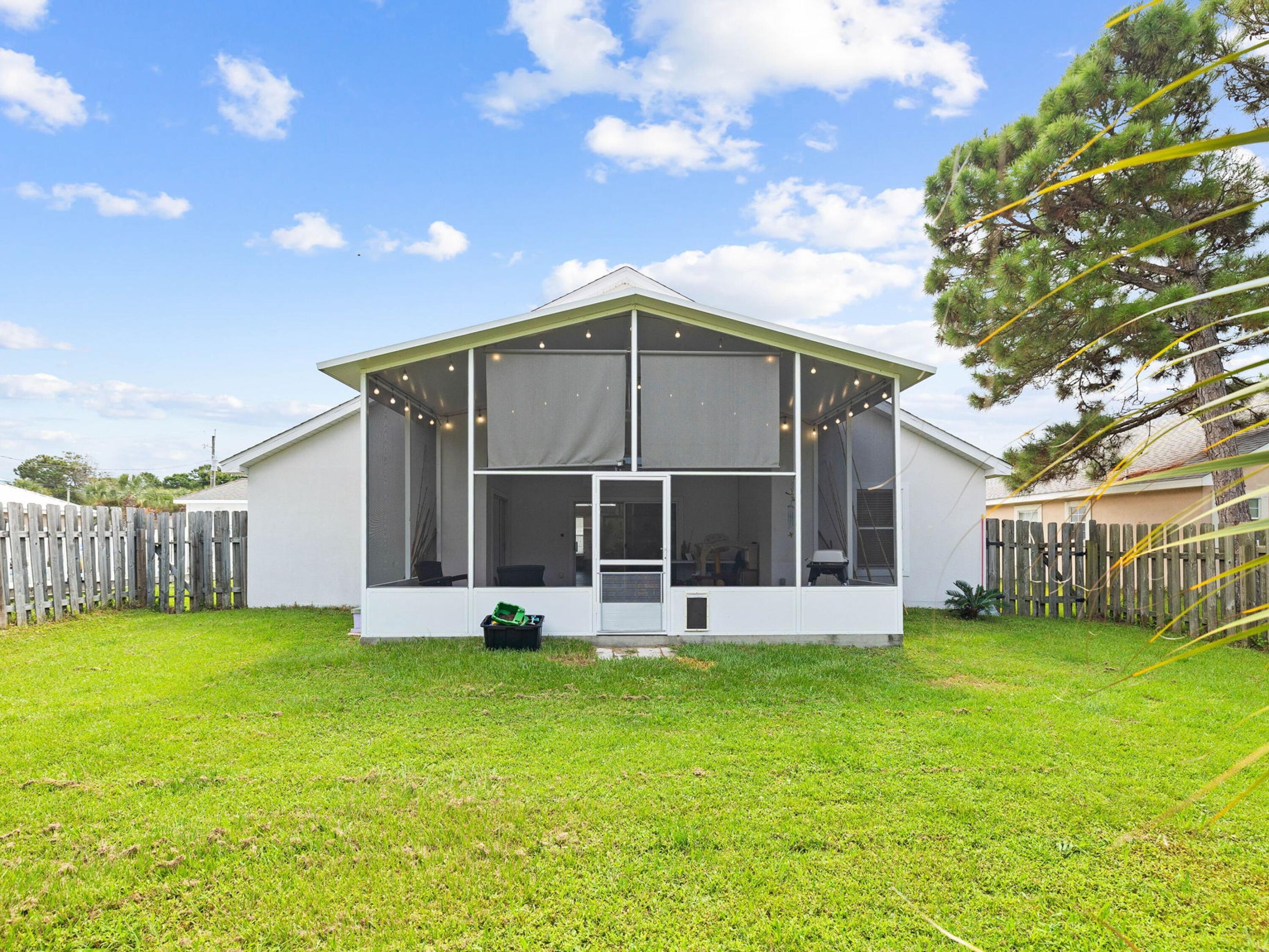 HIDDEN HARBOR ESTATES - Residential