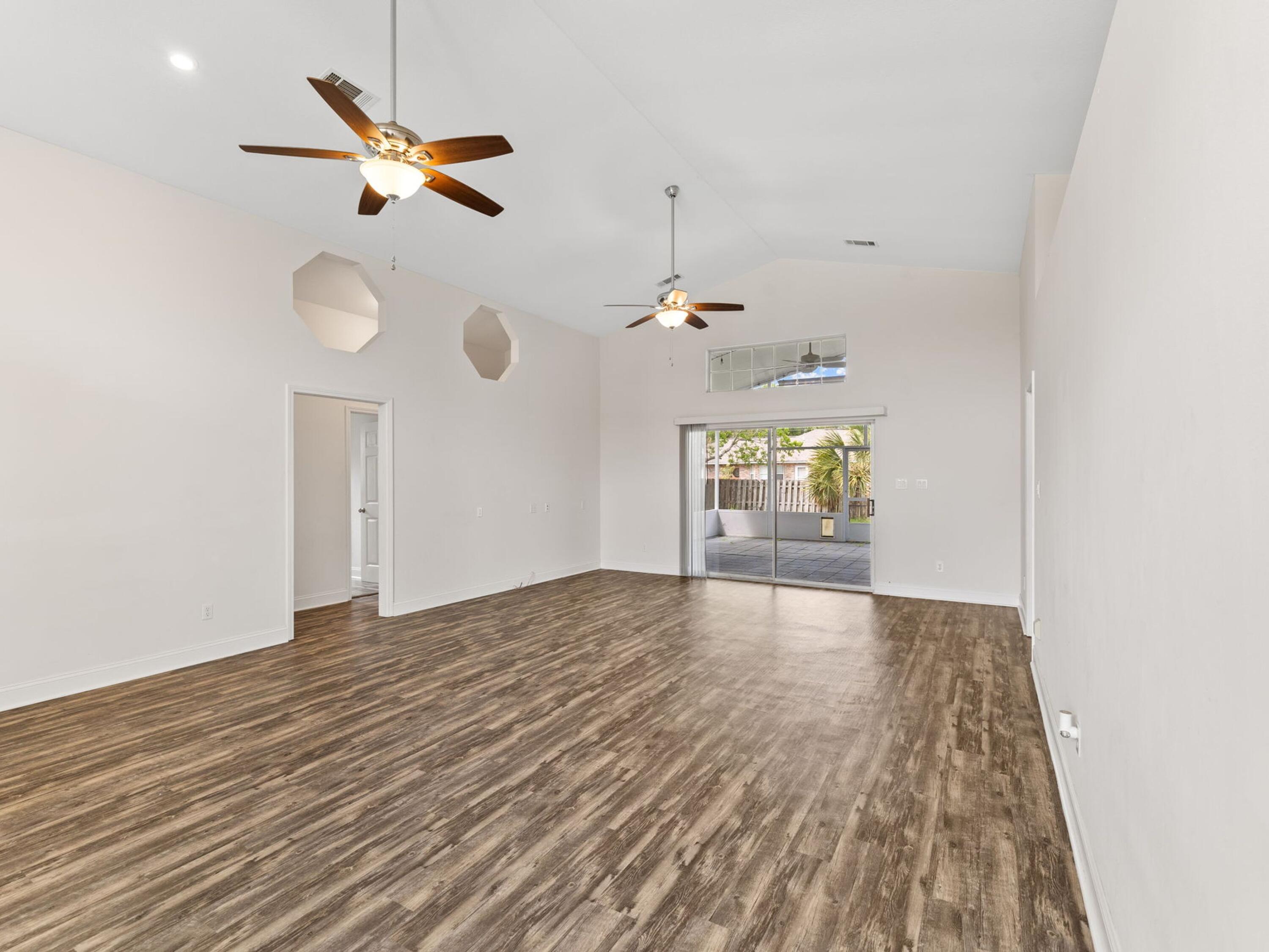 HIDDEN HARBOR ESTATES - Residential