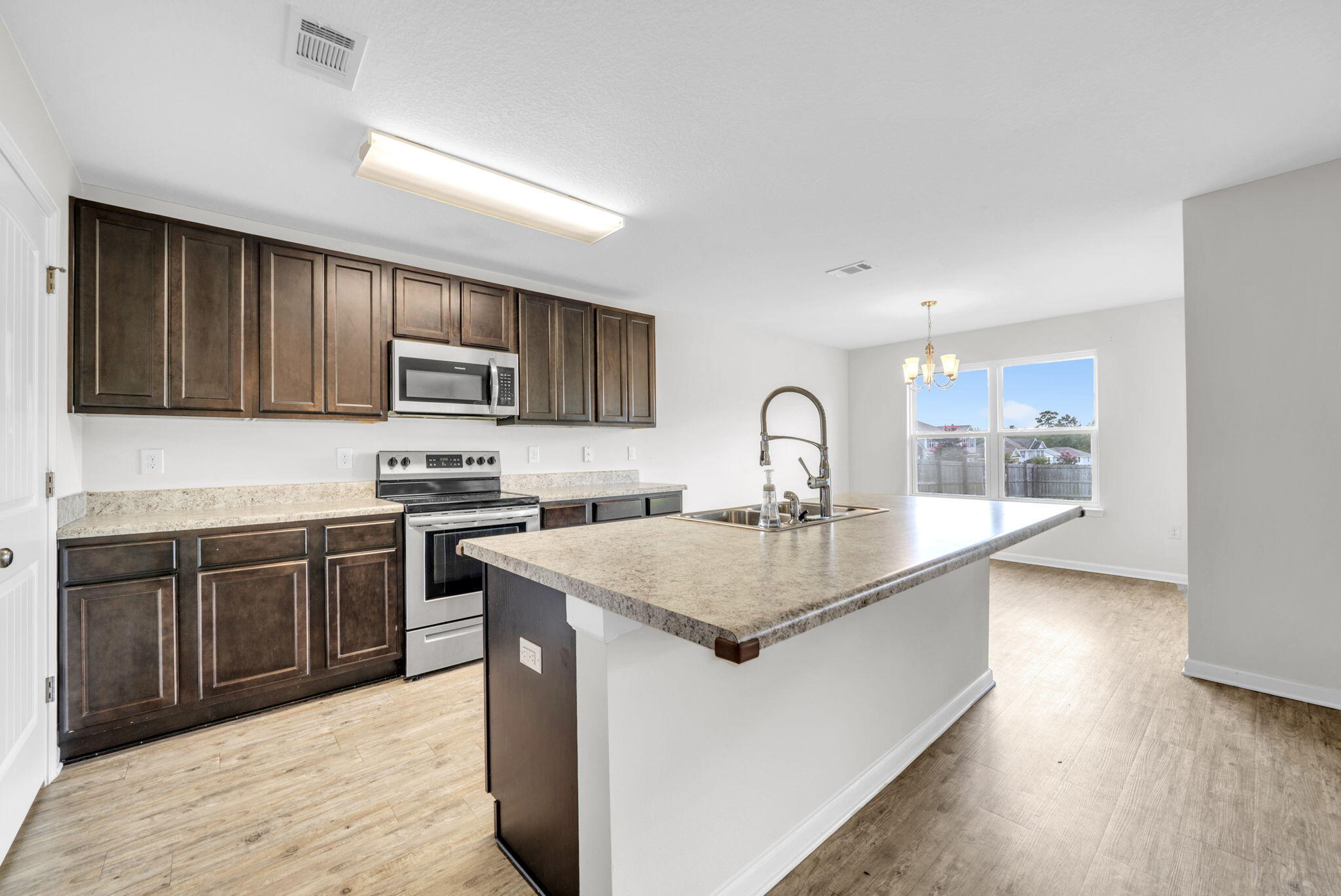 PARTRIDGE HILLS - Residential Lease