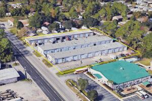 Now leasing 3,600SqFt warehouse space at 318 Green Acres Road in the heart of Fort Walton Beach. These versatile spaces are ideal for storage, light industrial use, or small business operations, offering convenient access to major thoroughfares and ample on-site parking. With flexible lease terms and a prime location near Eglin Parkway and Racetrack Road, this multi-unit facility is perfect for growing businesses seeking functionality and affordability in a high-demand area. This Unit is available October 1st 2026.
