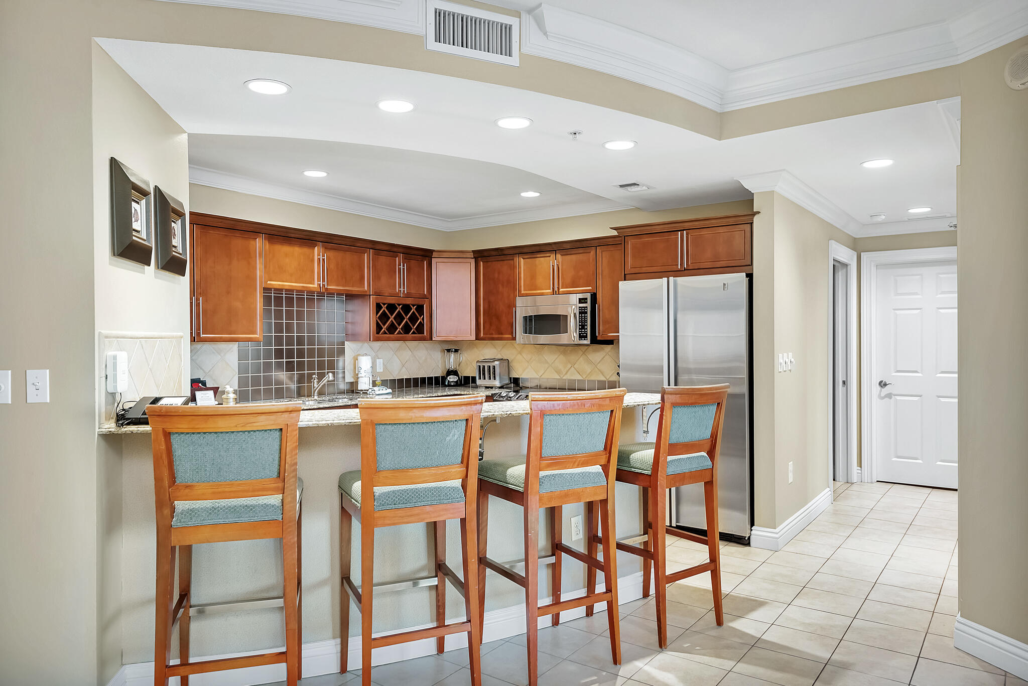 EMERALD GRANDE - Residential