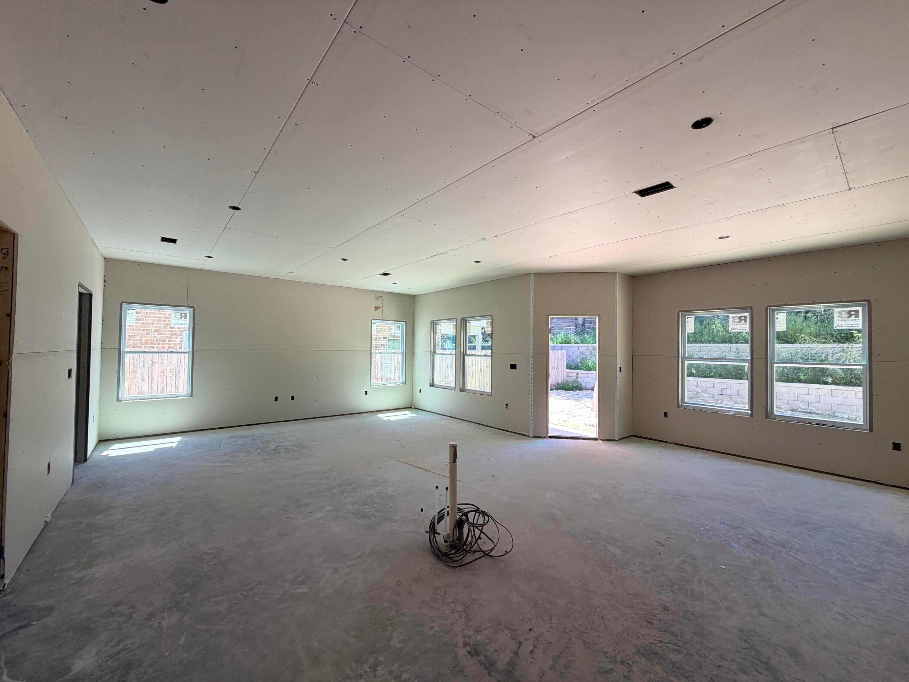 HELMS & ALLEN - Residential