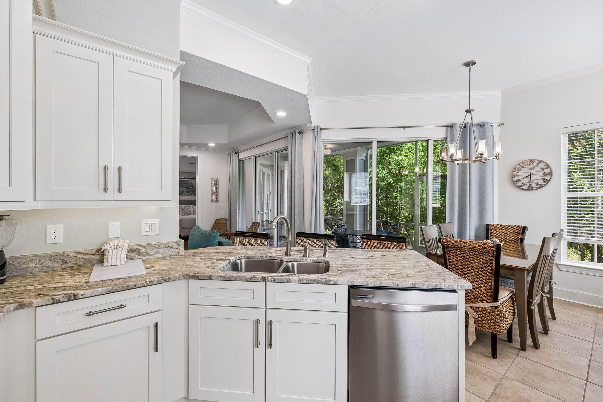 CRYSTAL COVE - Residential