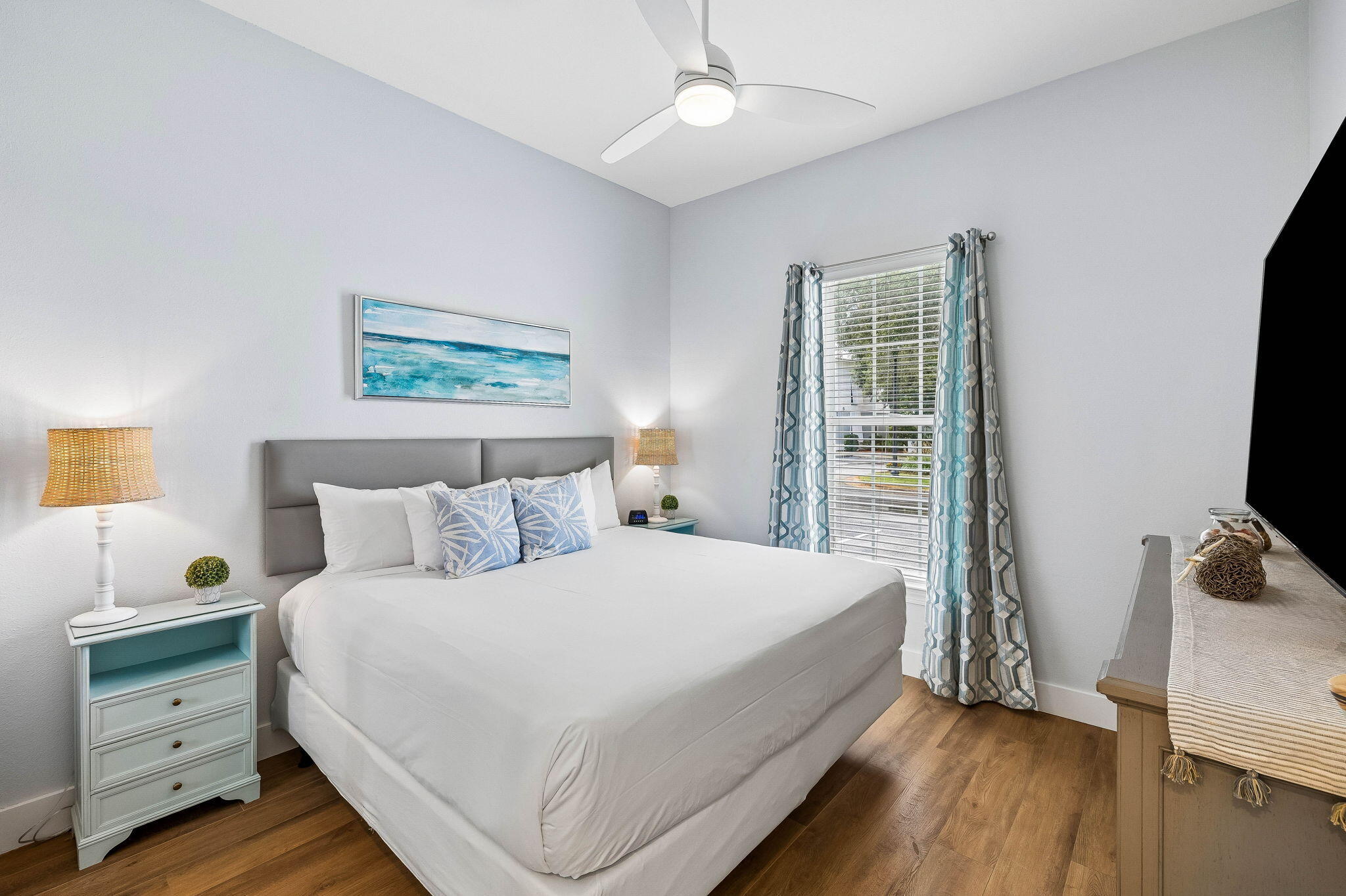 CRYSTAL COVE - Residential