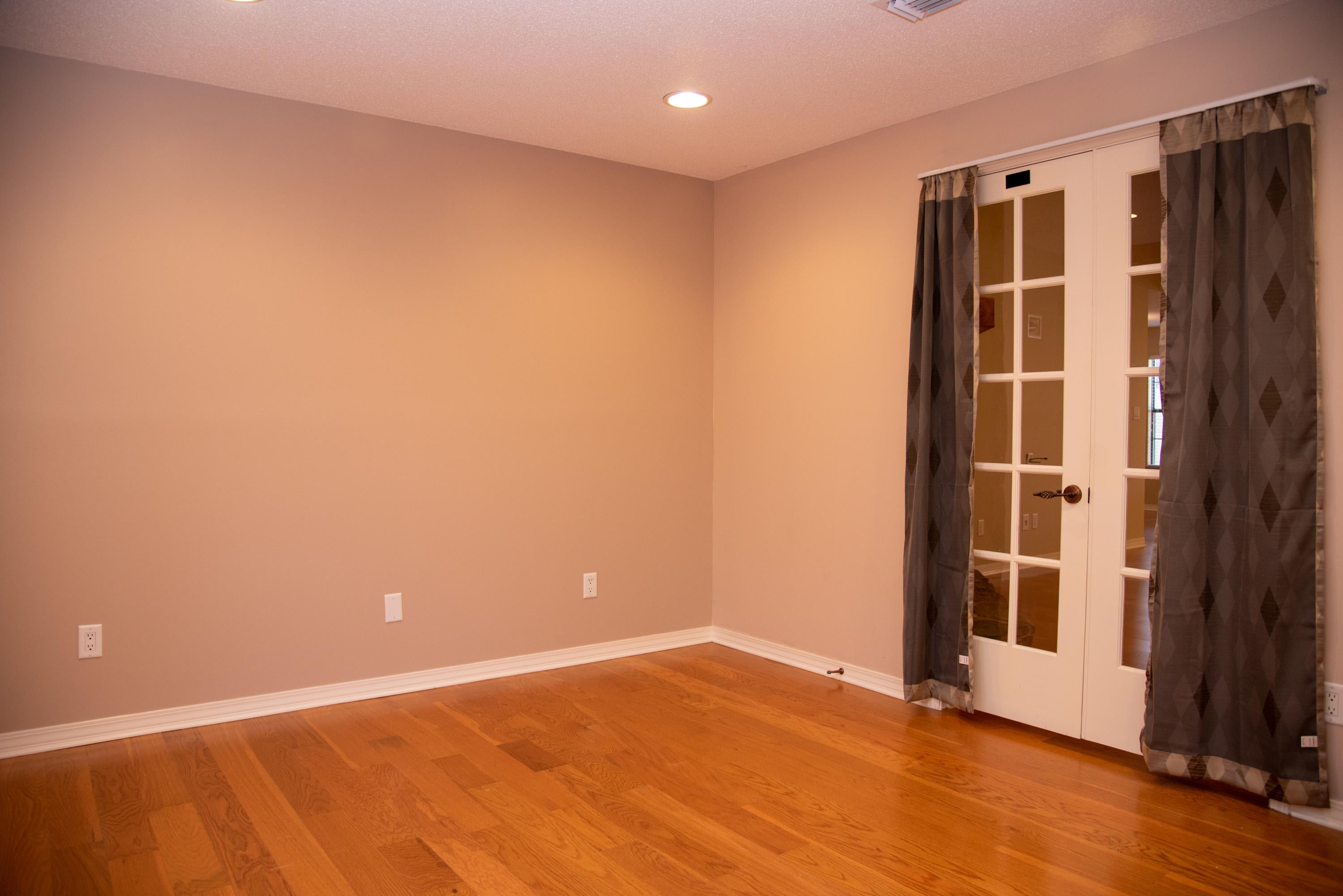RUSHLIN PARK - Residential Lease