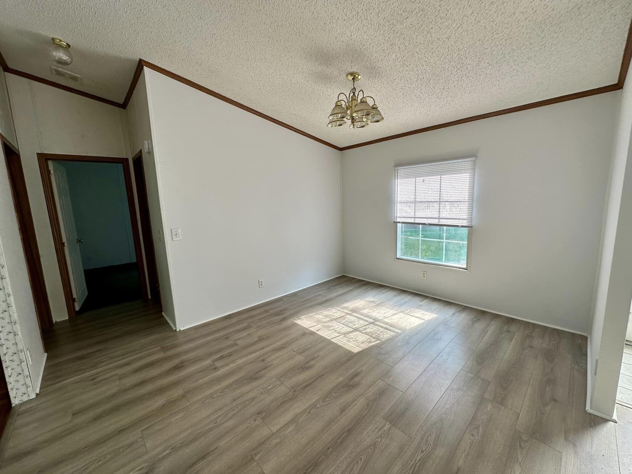 METES & BOUNDS - Residential Lease