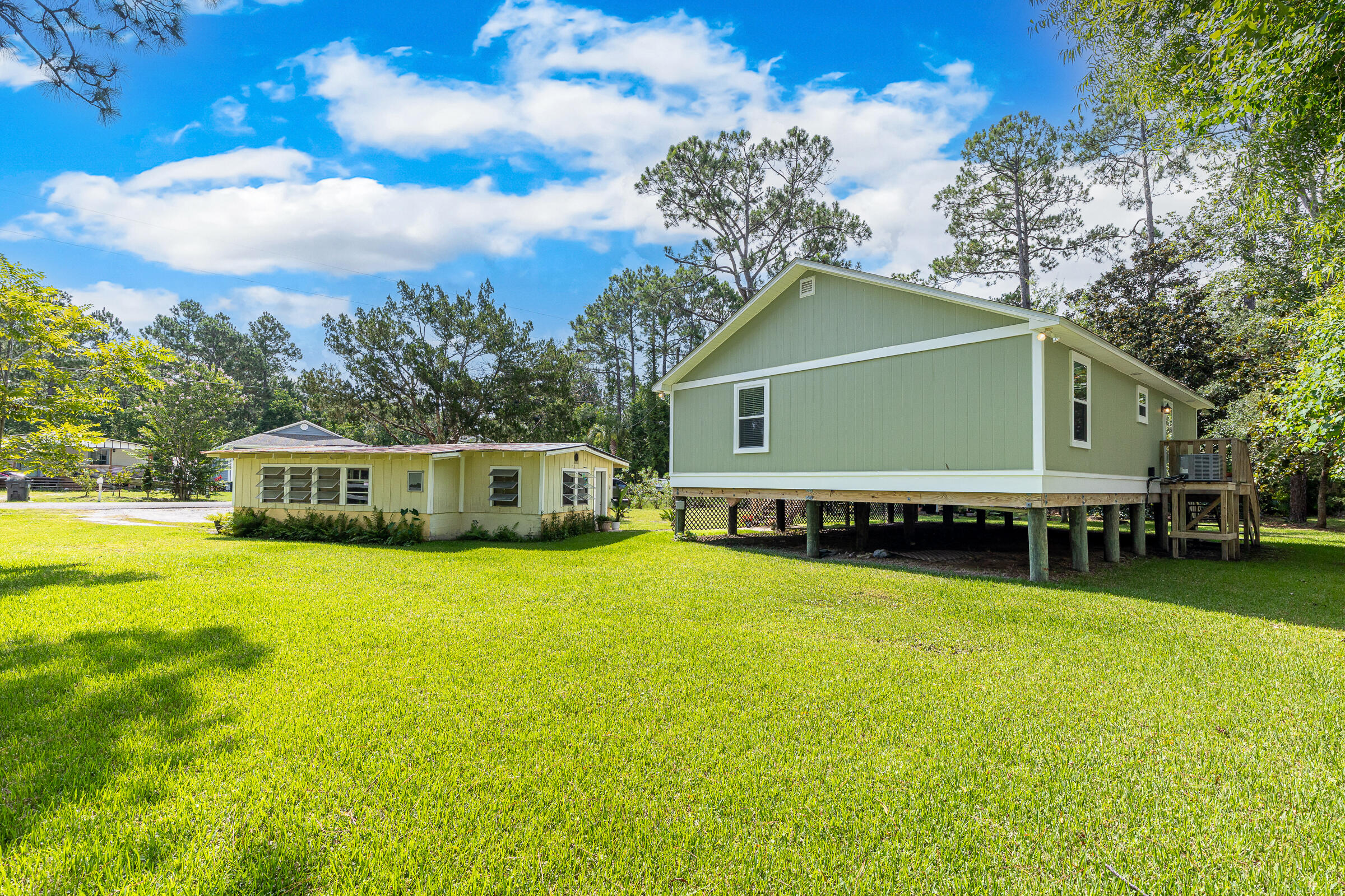 TOWN OF SANTA ROSA - Residential