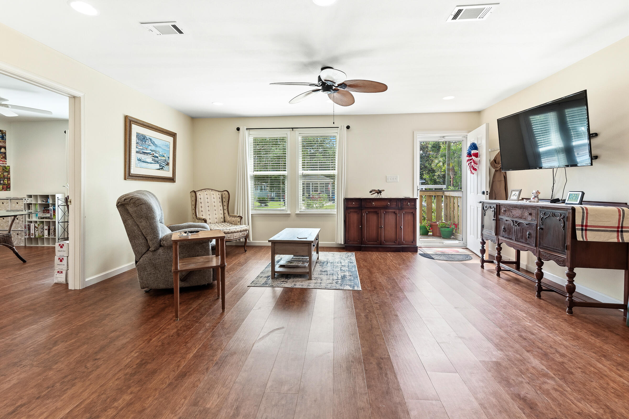 TOWN OF SANTA ROSA - Residential
