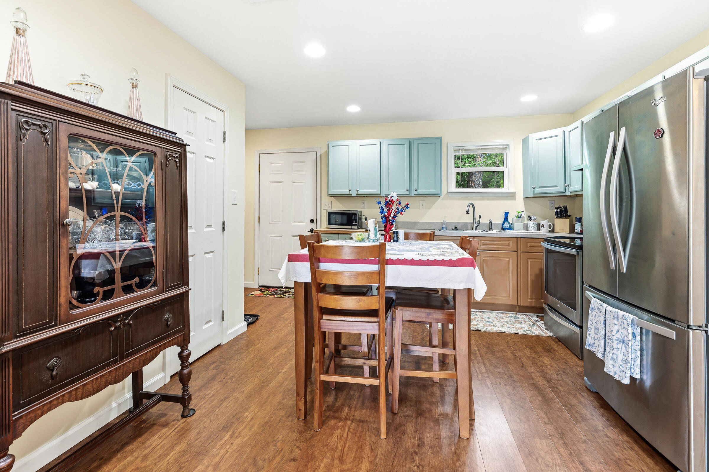 TOWN OF SANTA ROSA - Residential