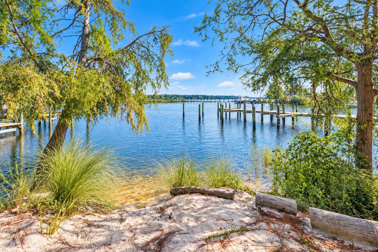 ROCKY BAYOU T/H - Residential