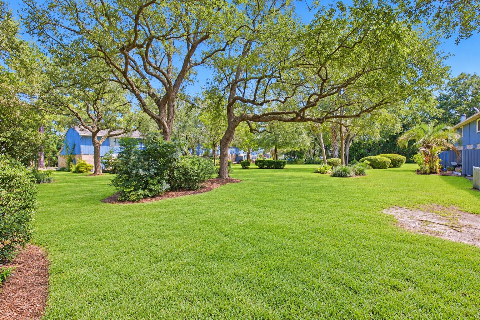 ROCKY BAYOU T/H - Residential