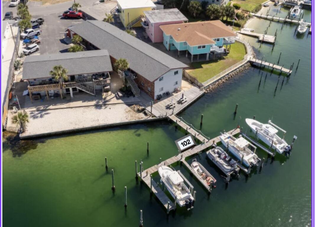 WATERWAY CONDO - Residential