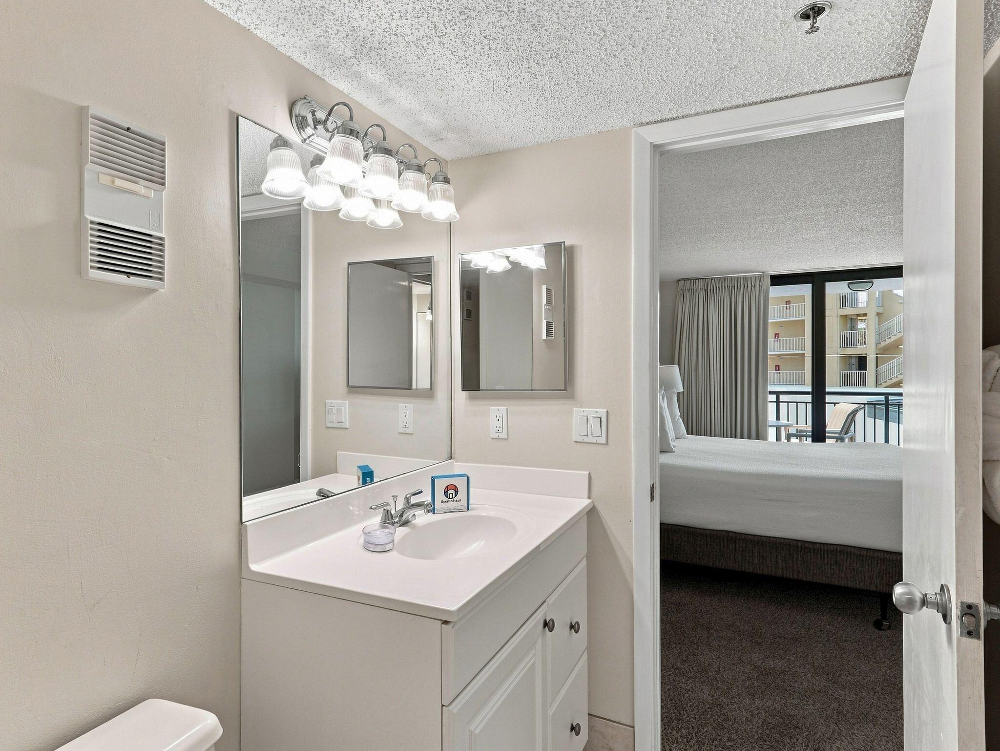 SUNDESTIN INTERNATIONAL CONDO - Residential Lease
