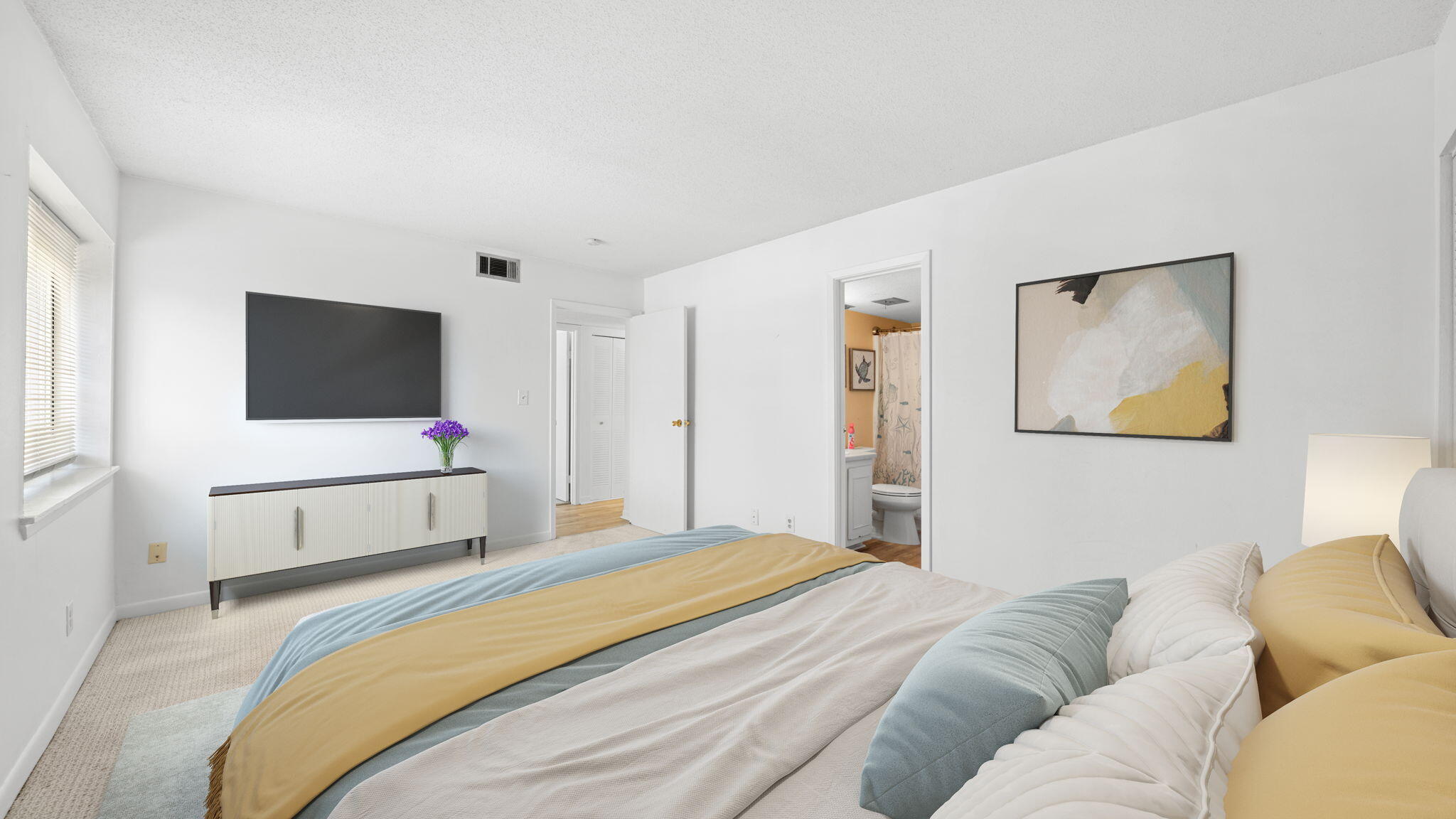 FINISTERRA CONDO - Residential