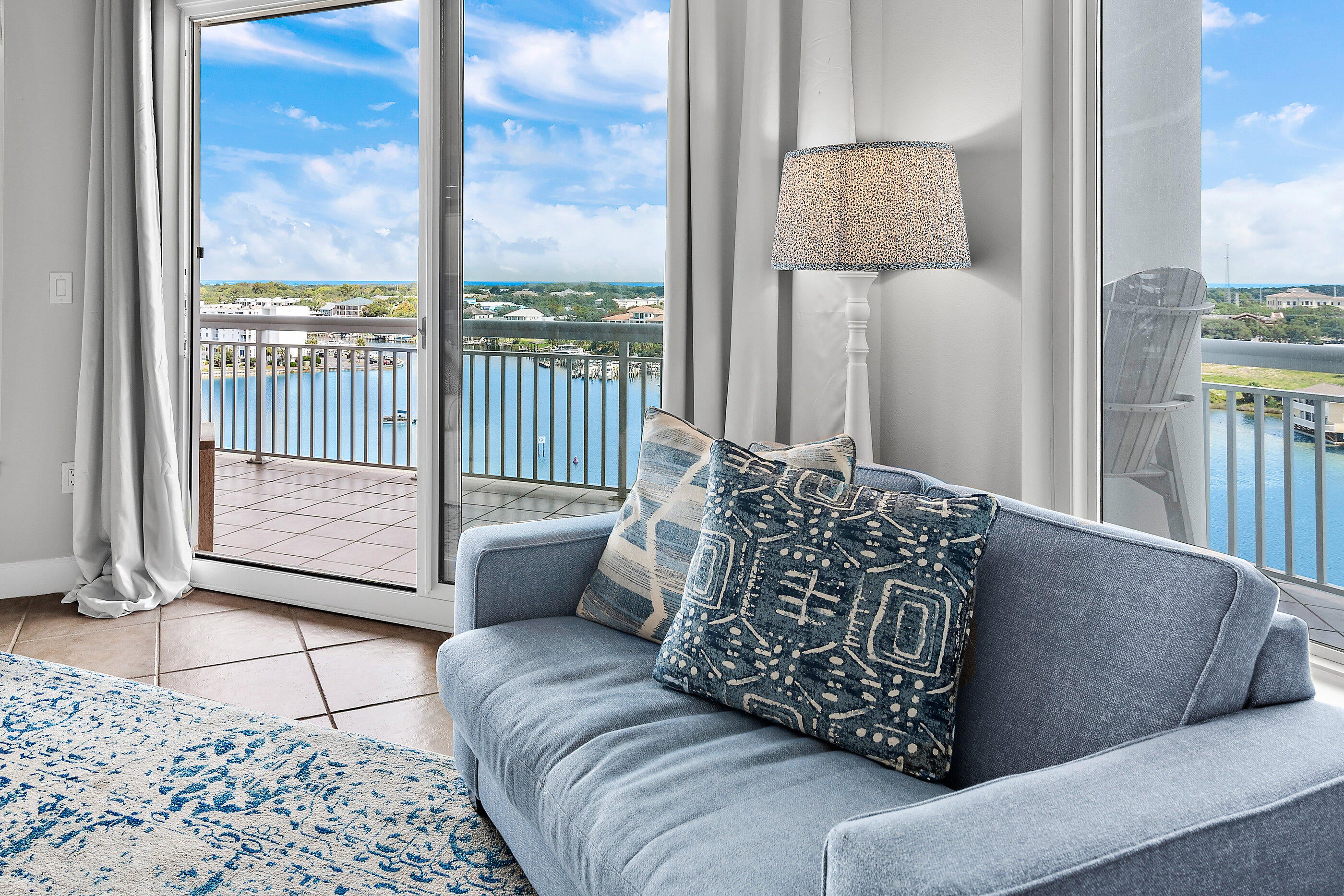 HARBOR LANDING - Residential
