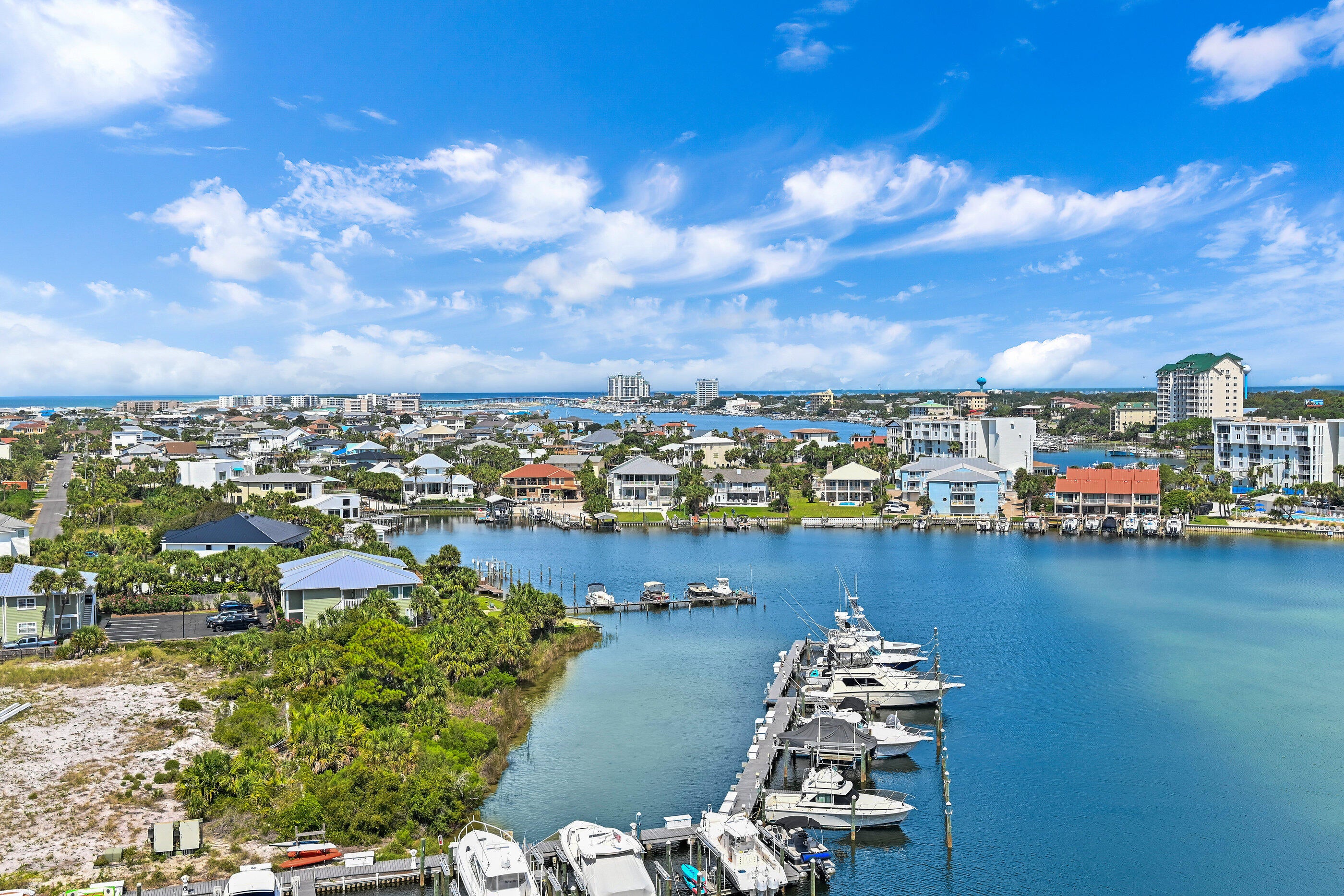 HARBOR LANDING - Residential