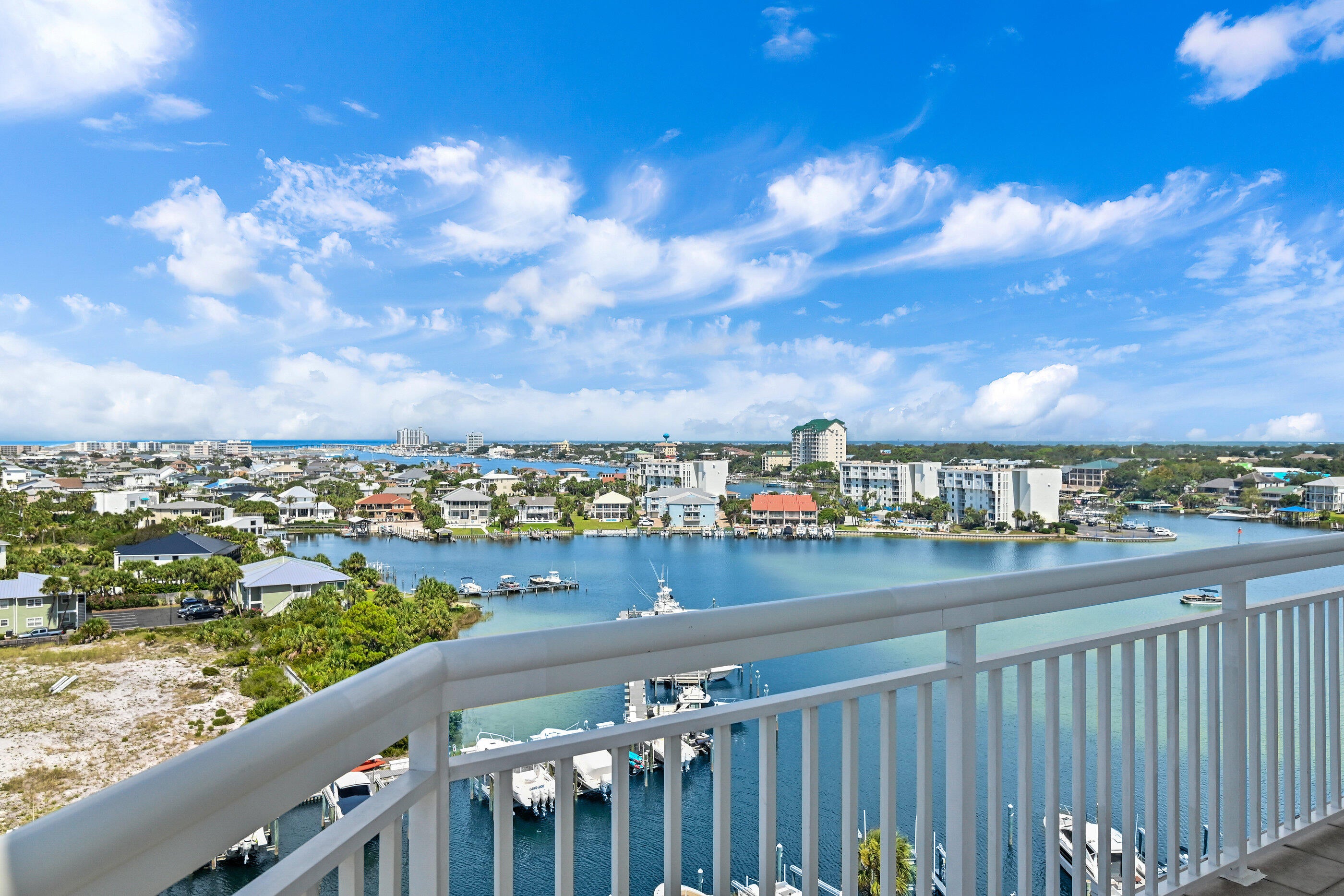 HARBOR LANDING - Residential