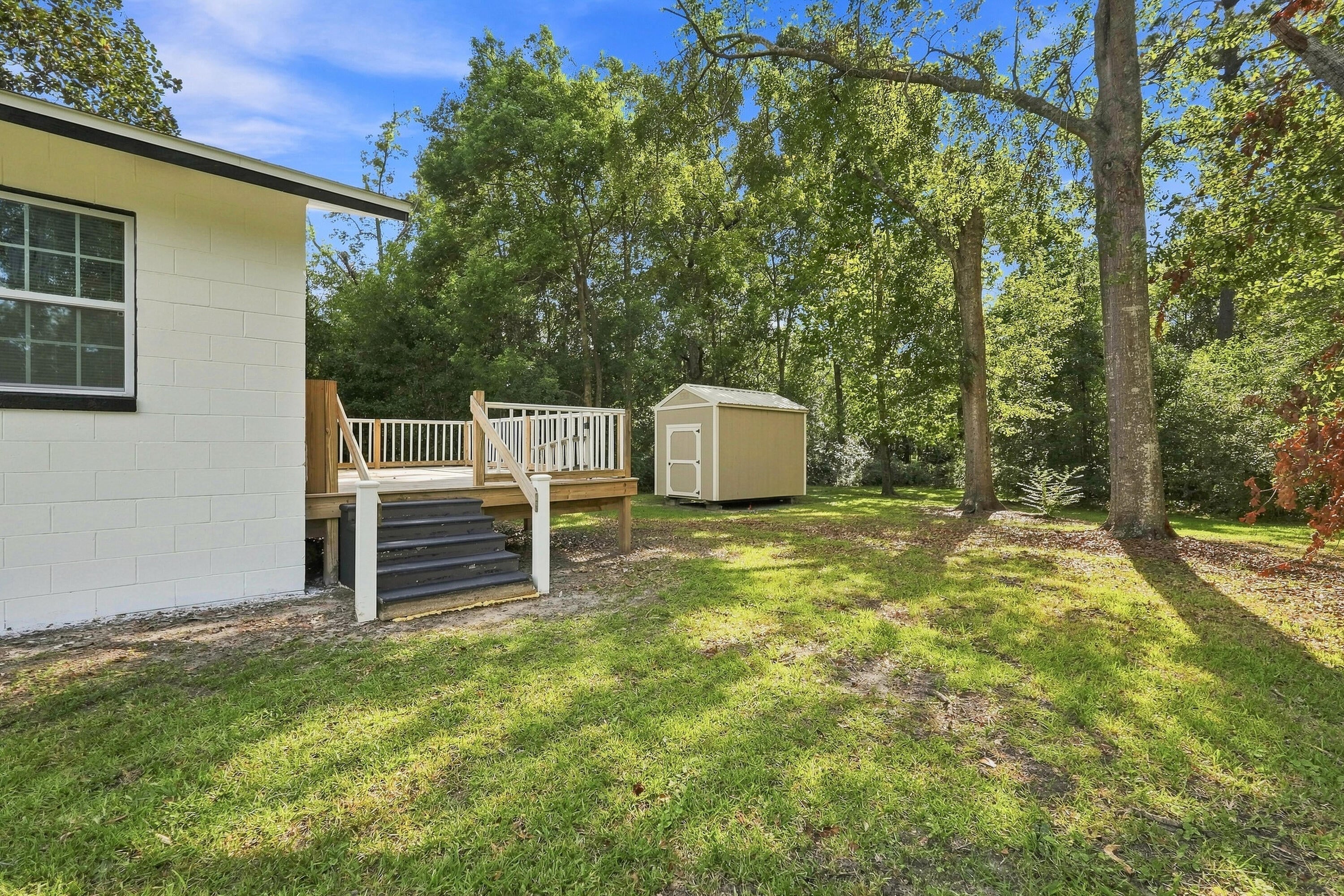 NO RECORDED SUBDIVISION - Residential