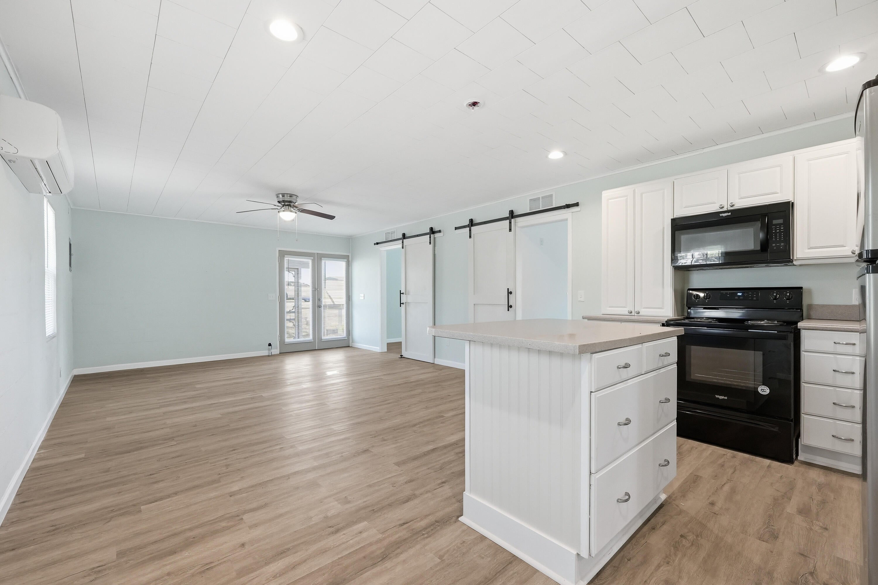 NO RECORDED SUBDIVISION - Residential