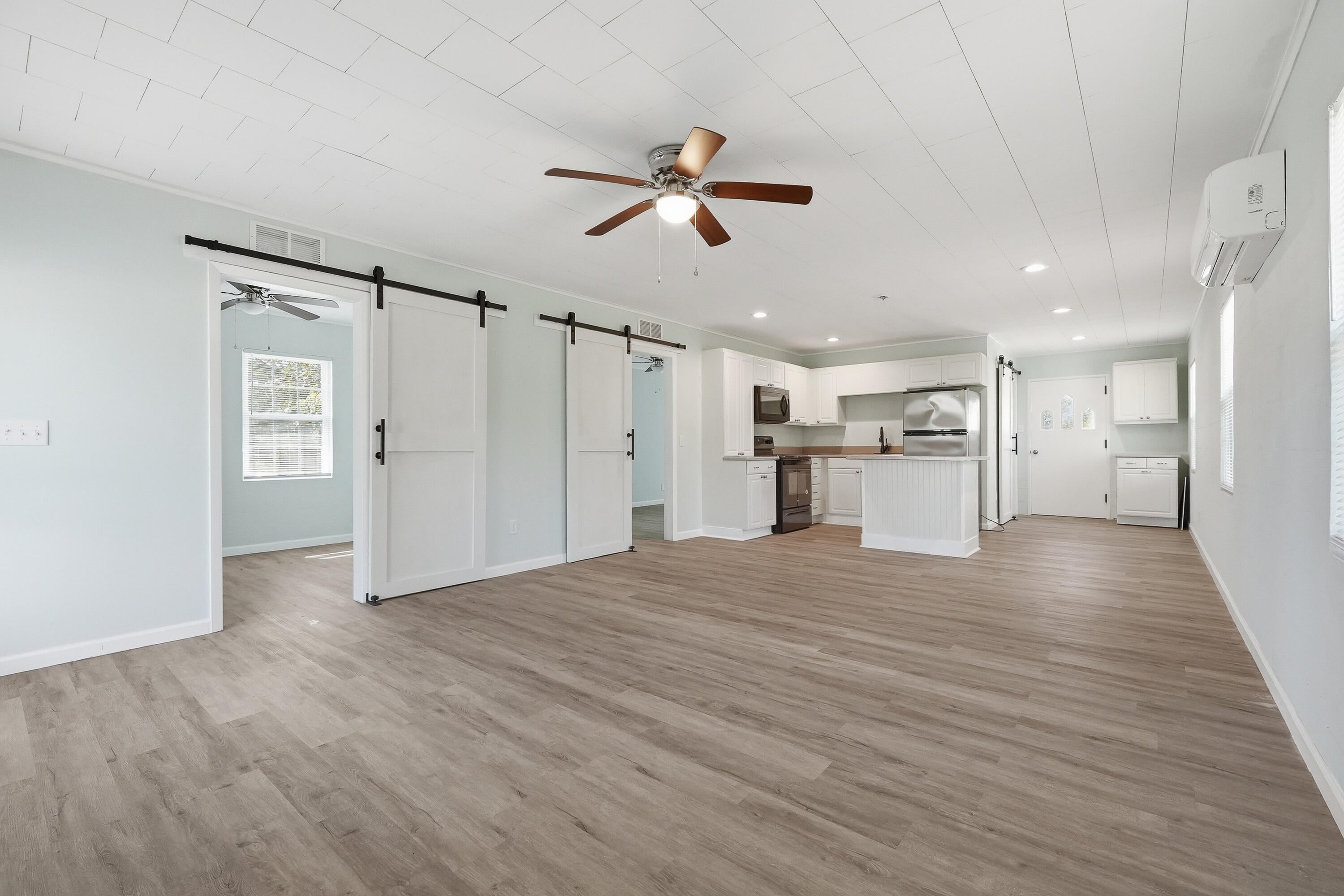 NO RECORDED SUBDIVISION - Residential