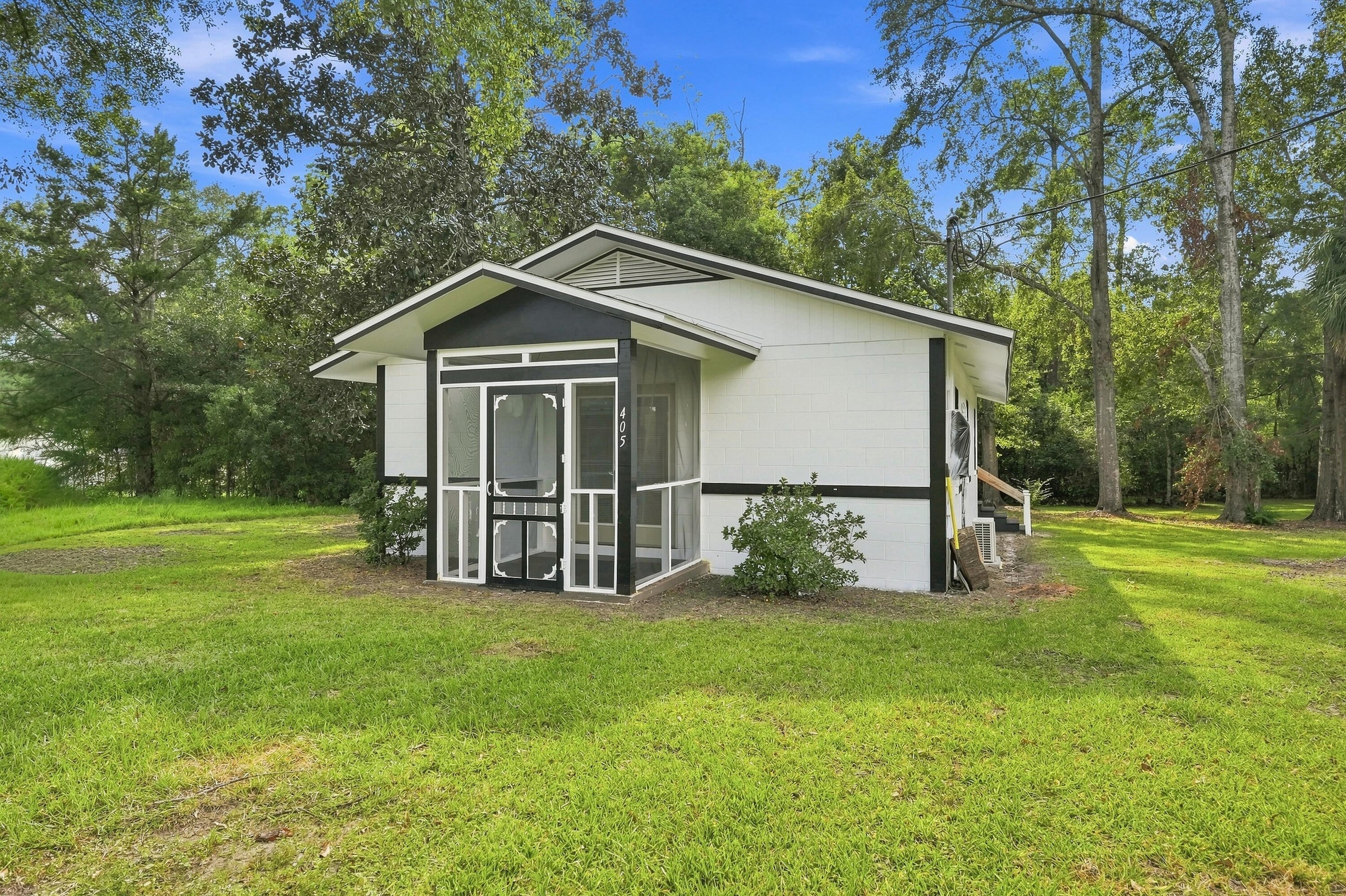 NO RECORDED SUBDIVISION - Residential