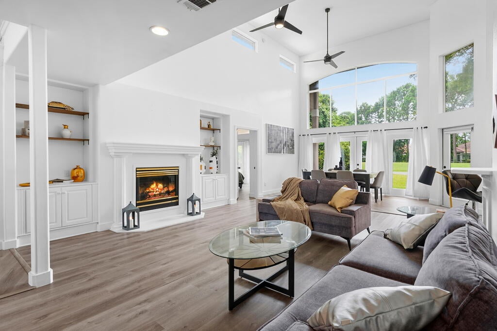 EMERALD BAY PH 1A - Residential
