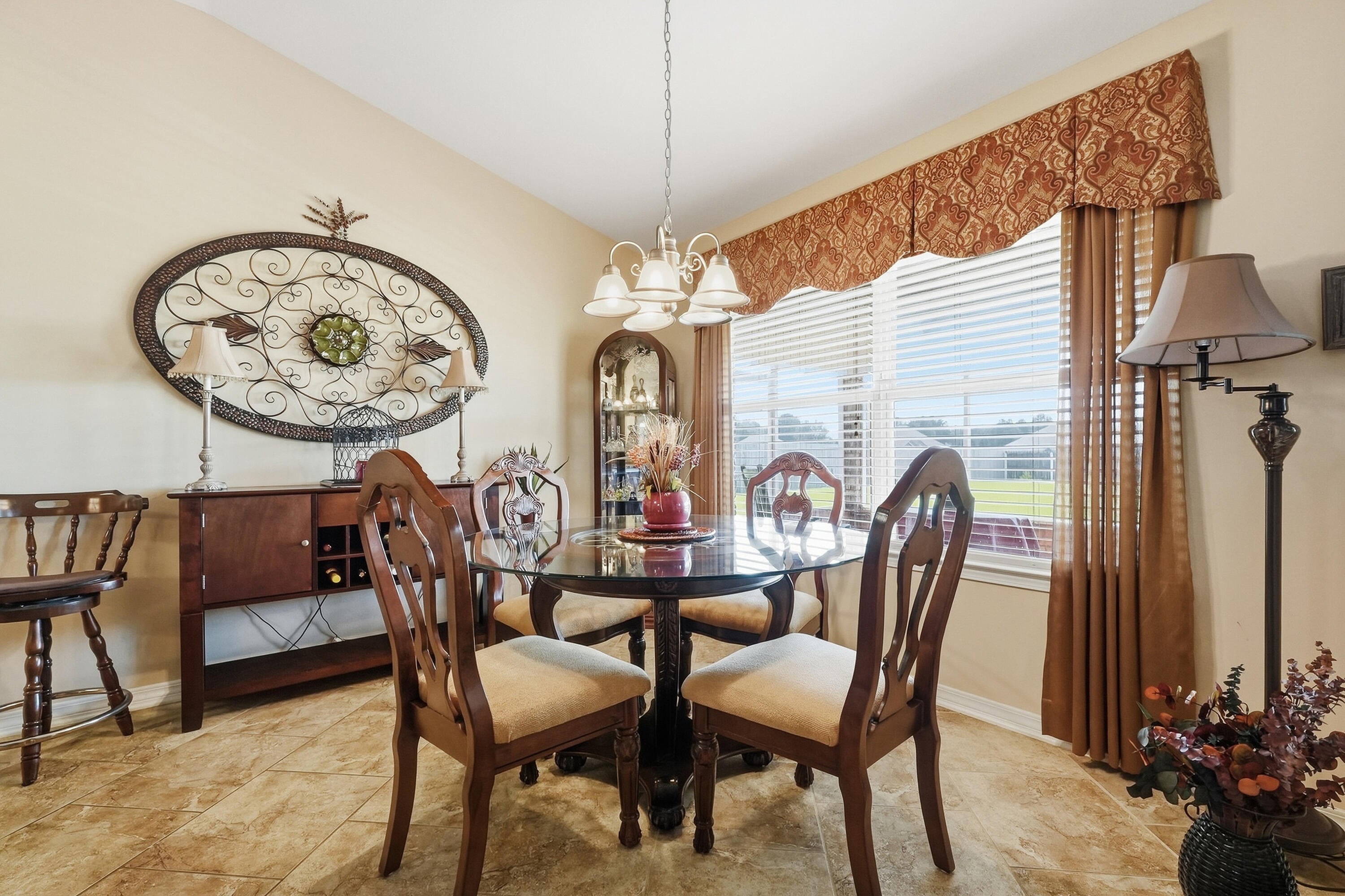 BROWNSTONE MANOR - Residential