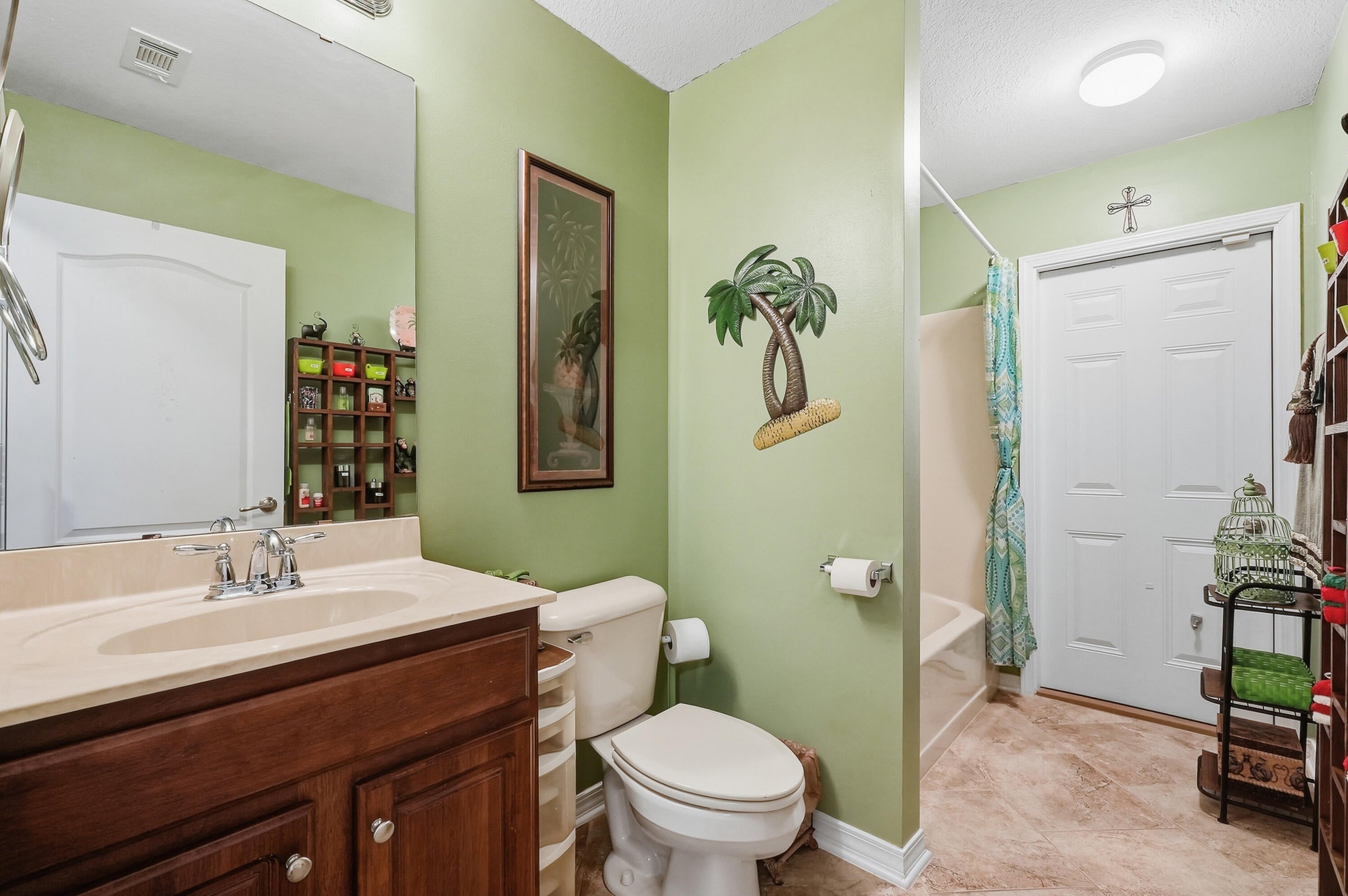BROWNSTONE MANOR - Residential