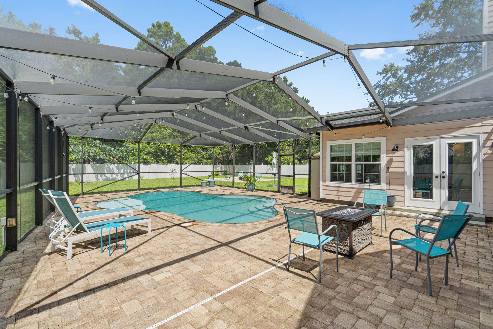 ROCKY BAYOU COUNTRY CLUB ESTATES 6 - Residential