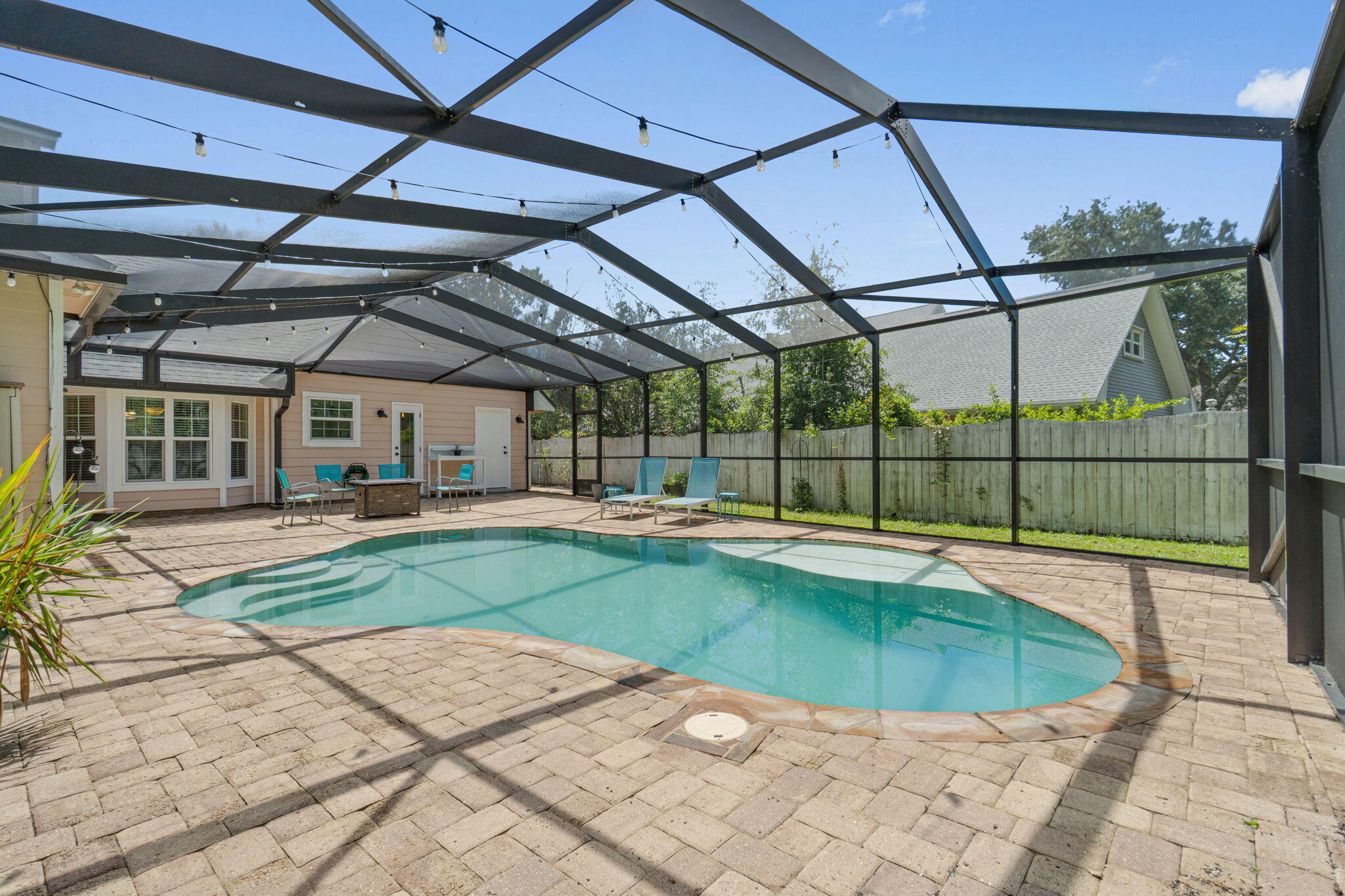 ROCKY BAYOU COUNTRY CLUB ESTATES 6 - Residential