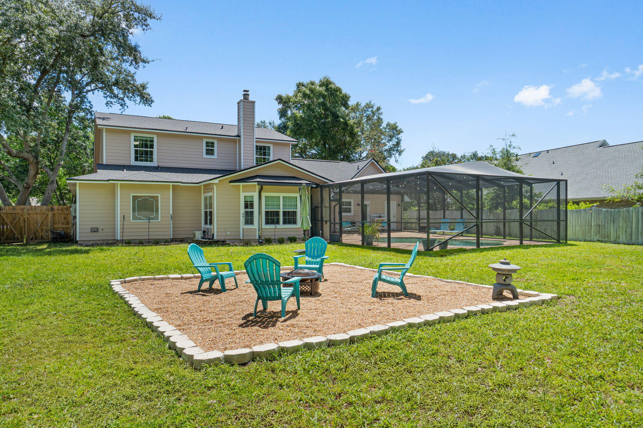 ROCKY BAYOU COUNTRY CLUB ESTATES 6 - Residential