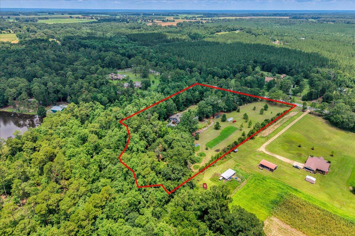 NO RECORDED SUBDIVISION - Residential