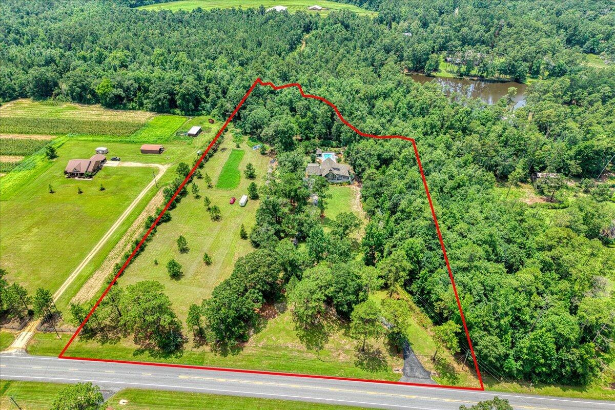 NO RECORDED SUBDIVISION - Residential
