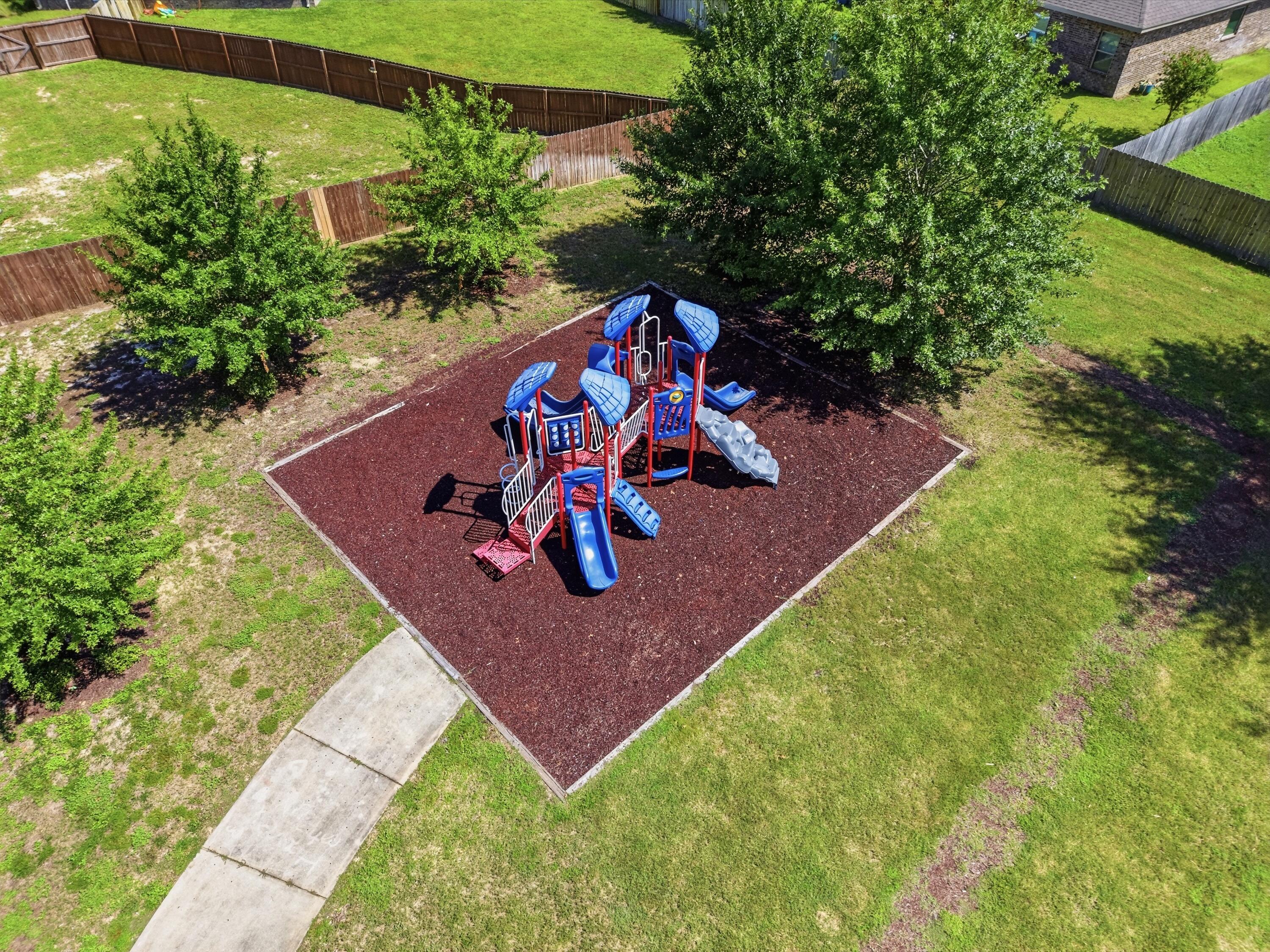 Redstone Commons - Residential