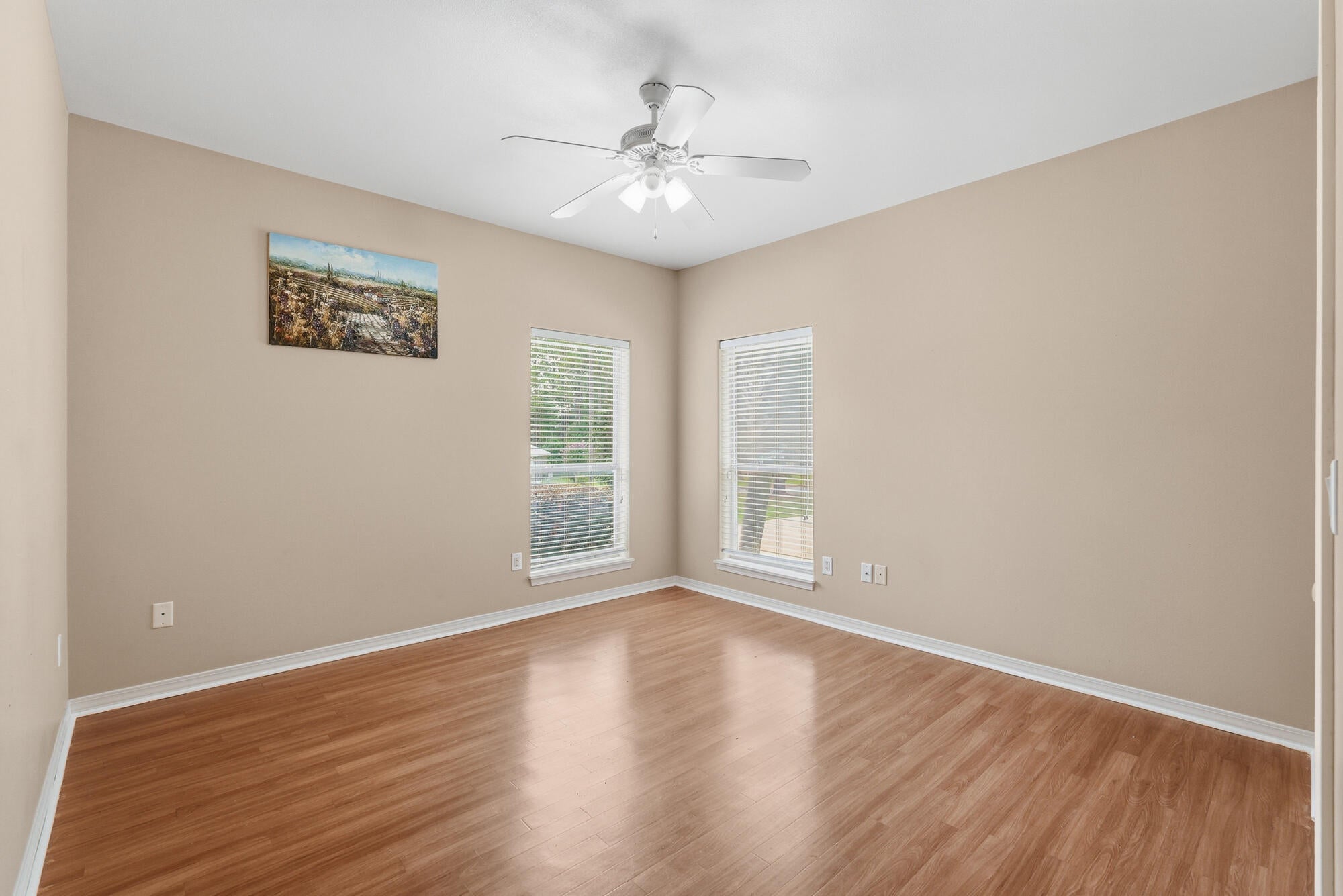 PINE SHORES - Residential